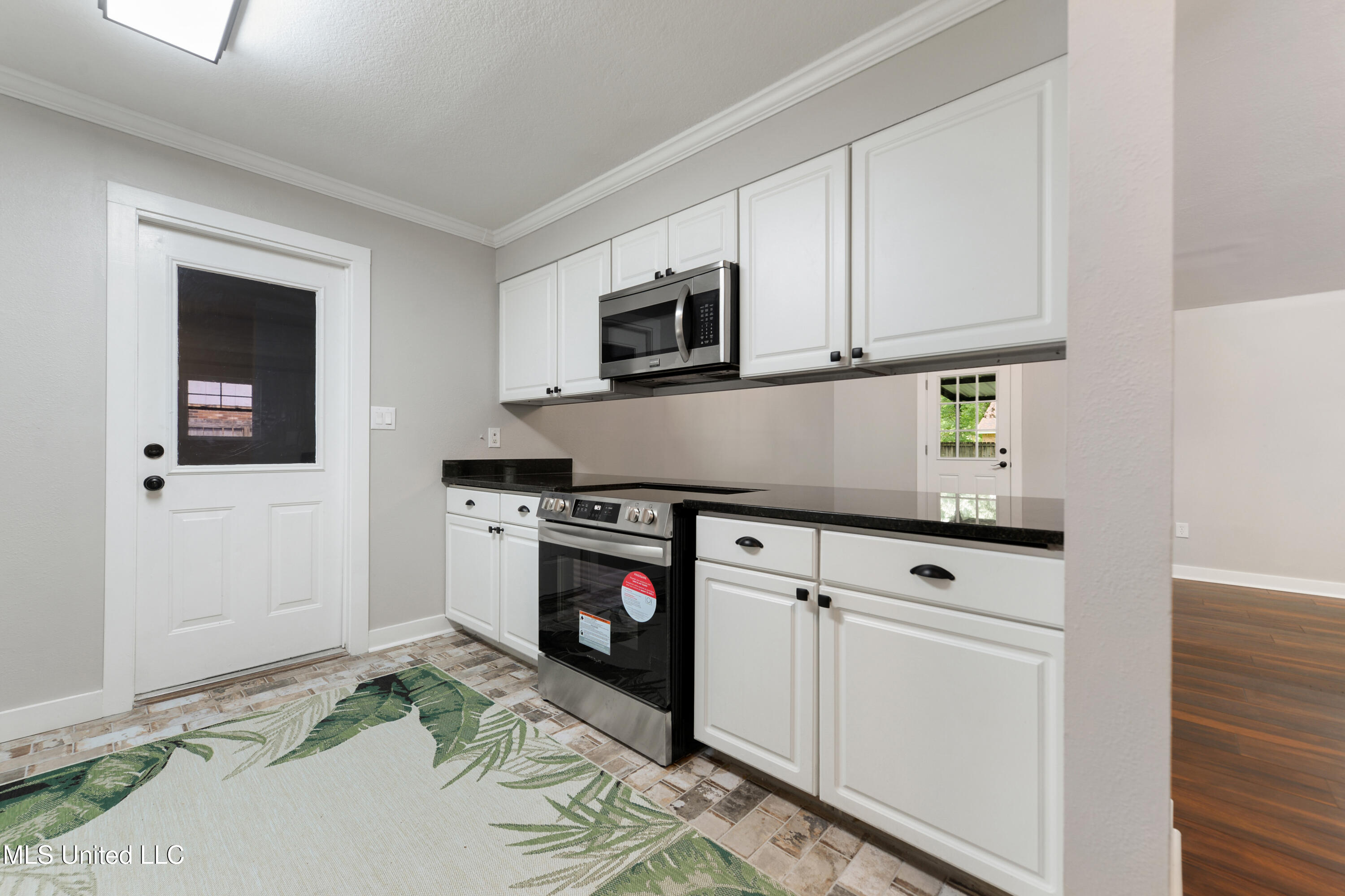 3106 Breezy Hill Lane