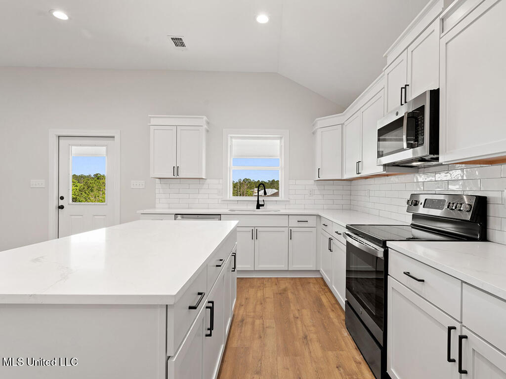 10064 E Bayou View Drive