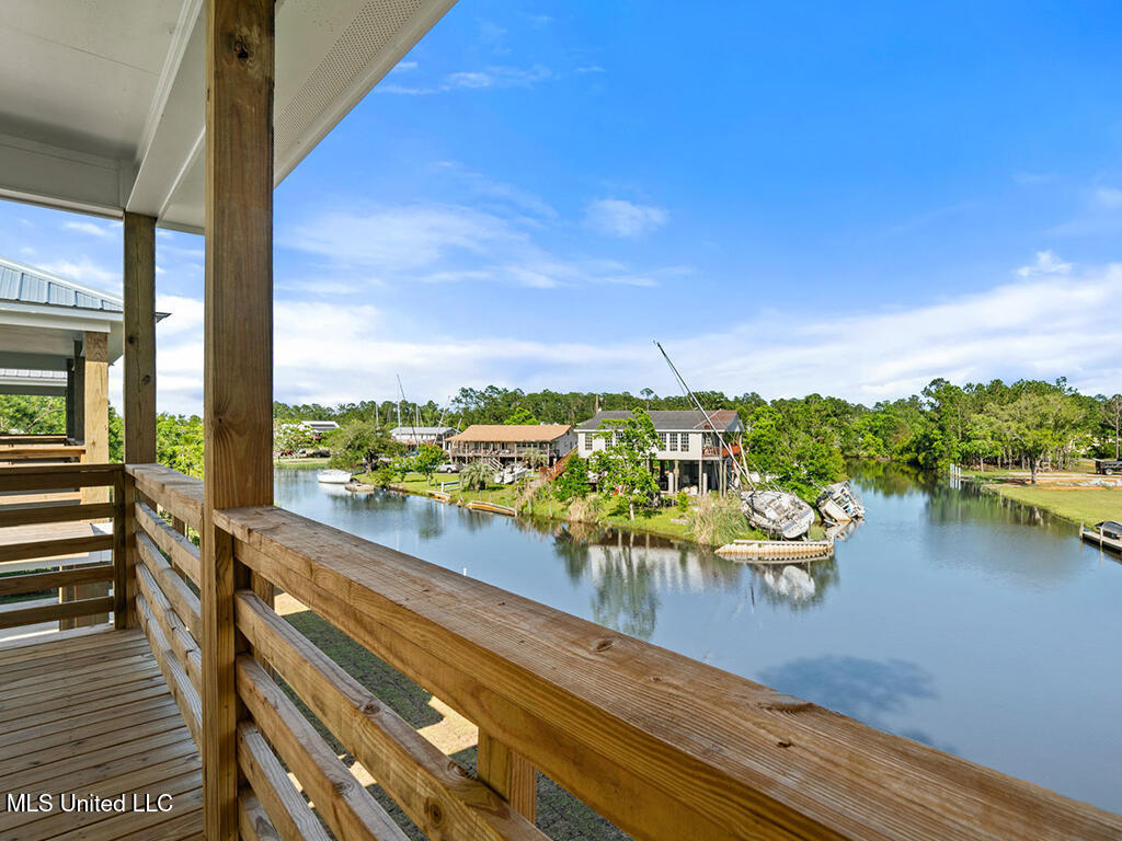 10064 E Bayou View Drive