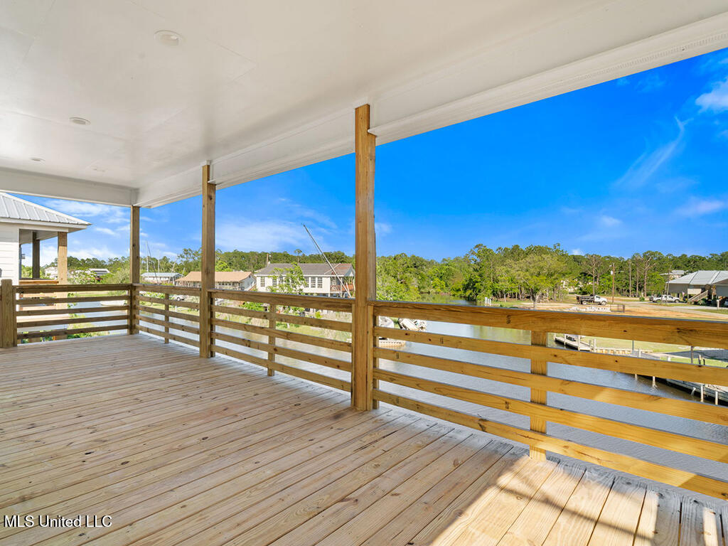 10064 E Bayou View Drive