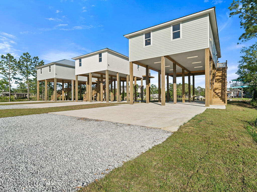 10064 E Bayou View Drive