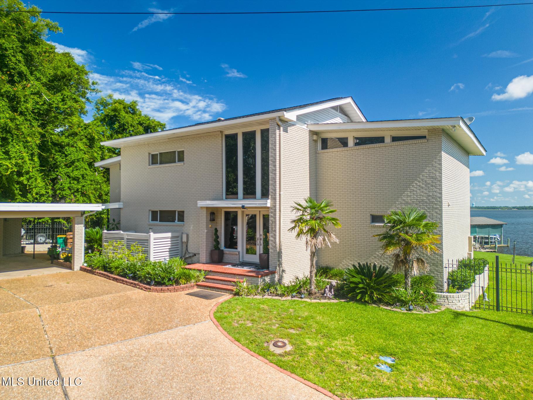 435 Christi Lane