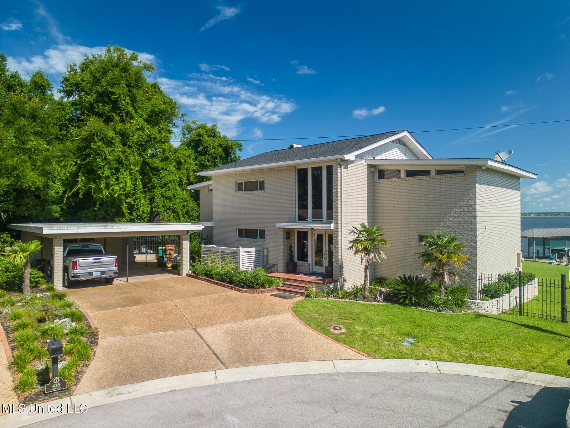 435 Christi Lane