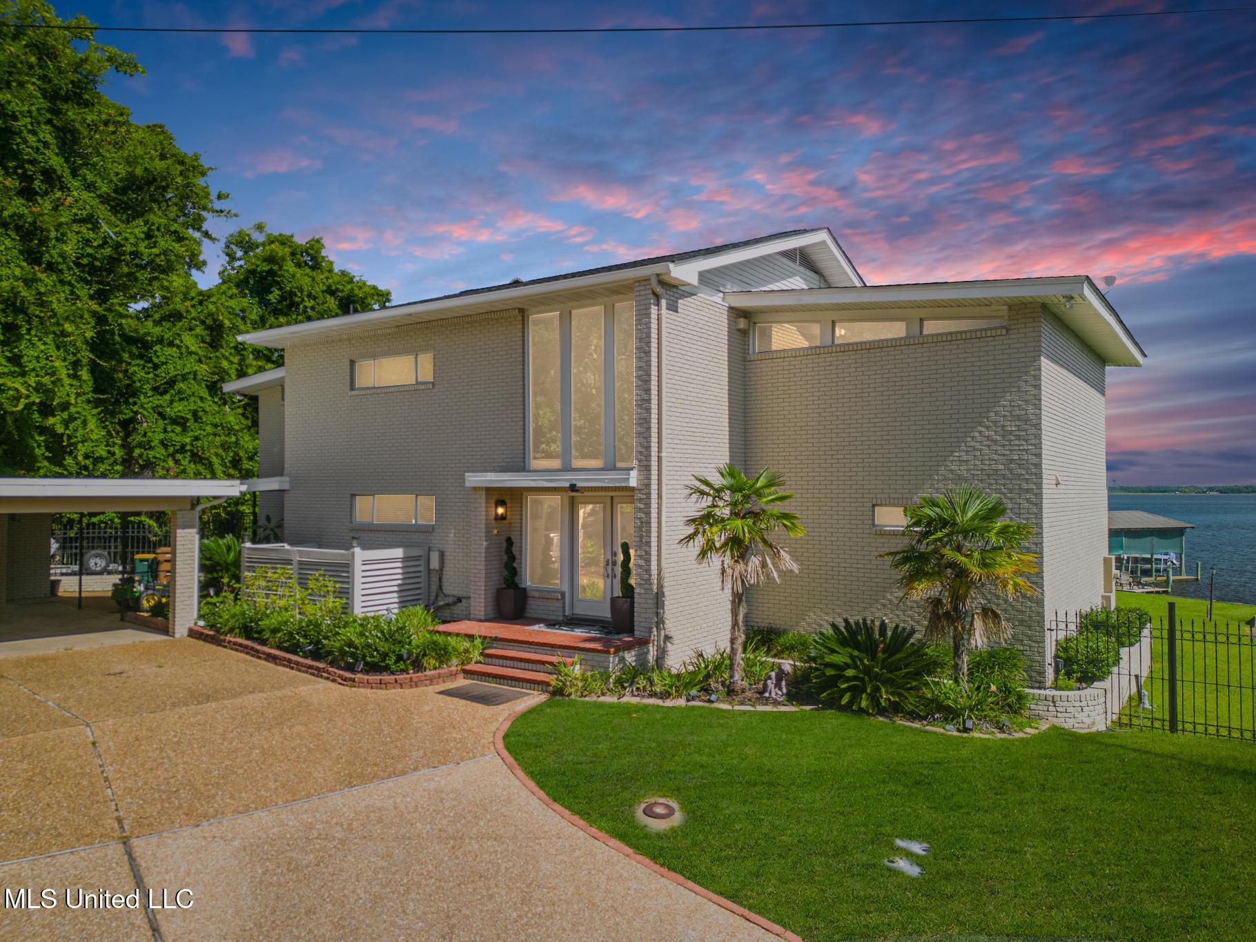 435 Christi Lane
