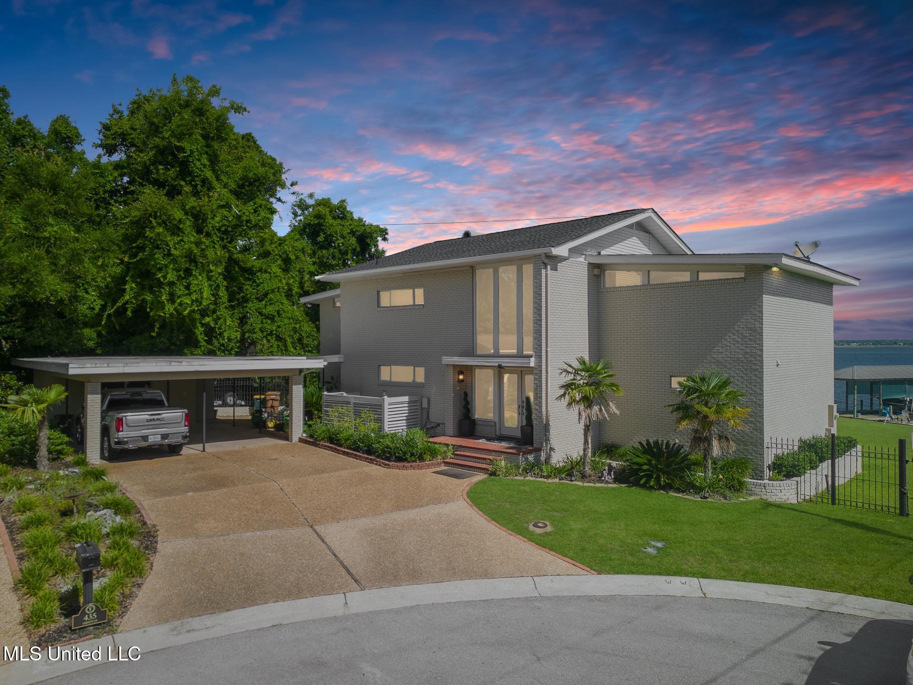 435 Christi Lane