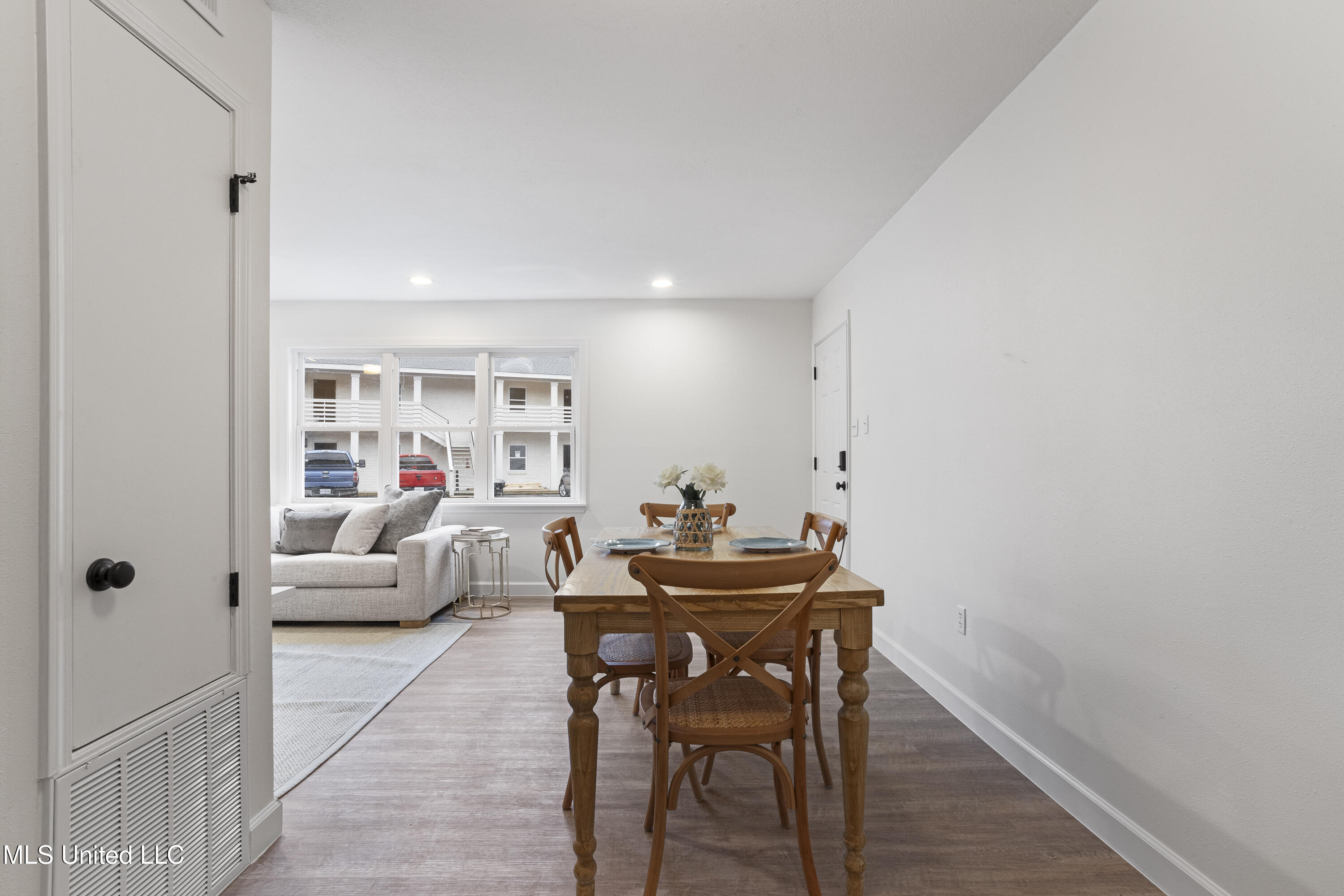 114 Ethel Circle, 43