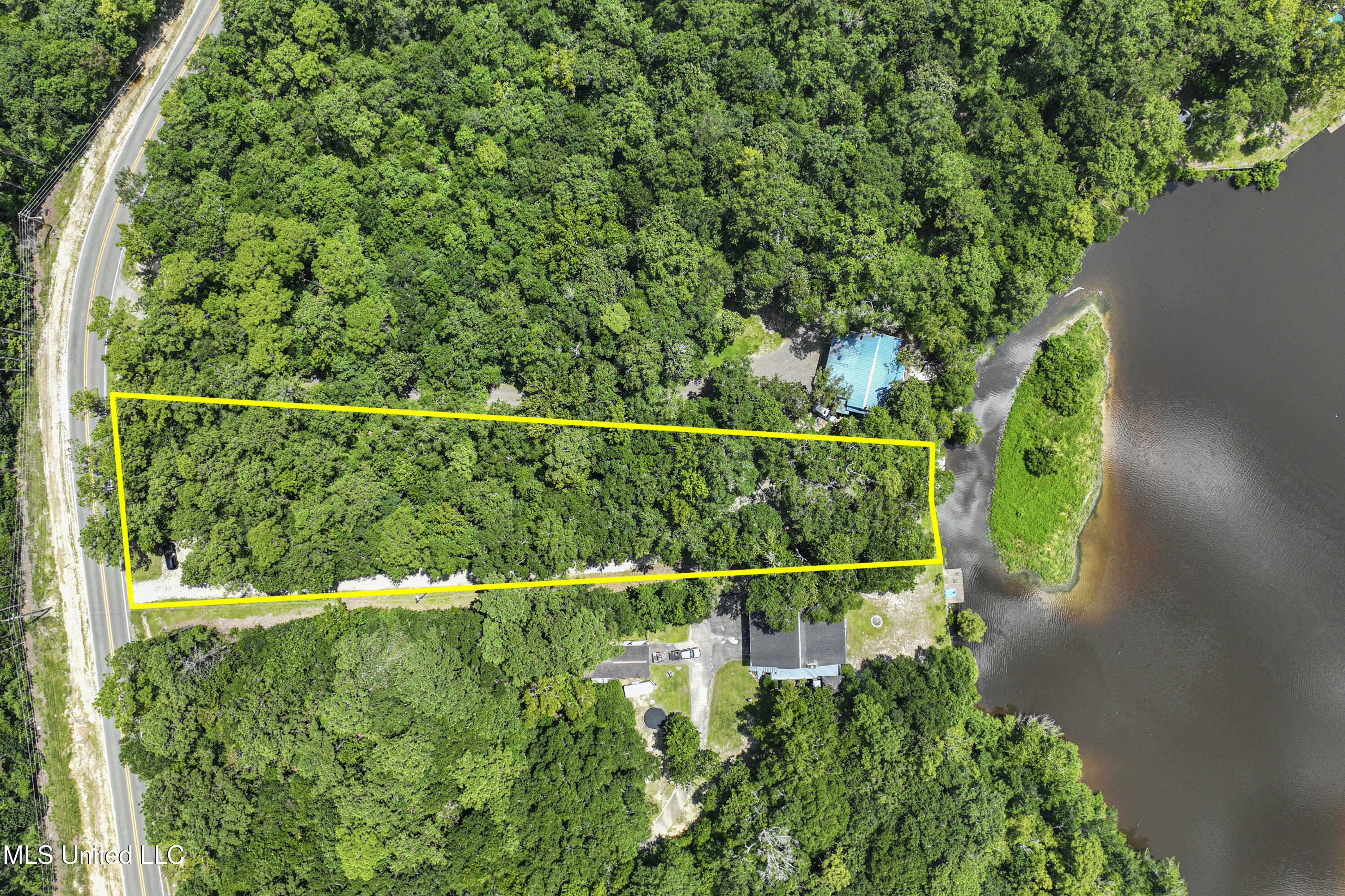 13005 Lamey Bridge Rd Road, D'Iberville