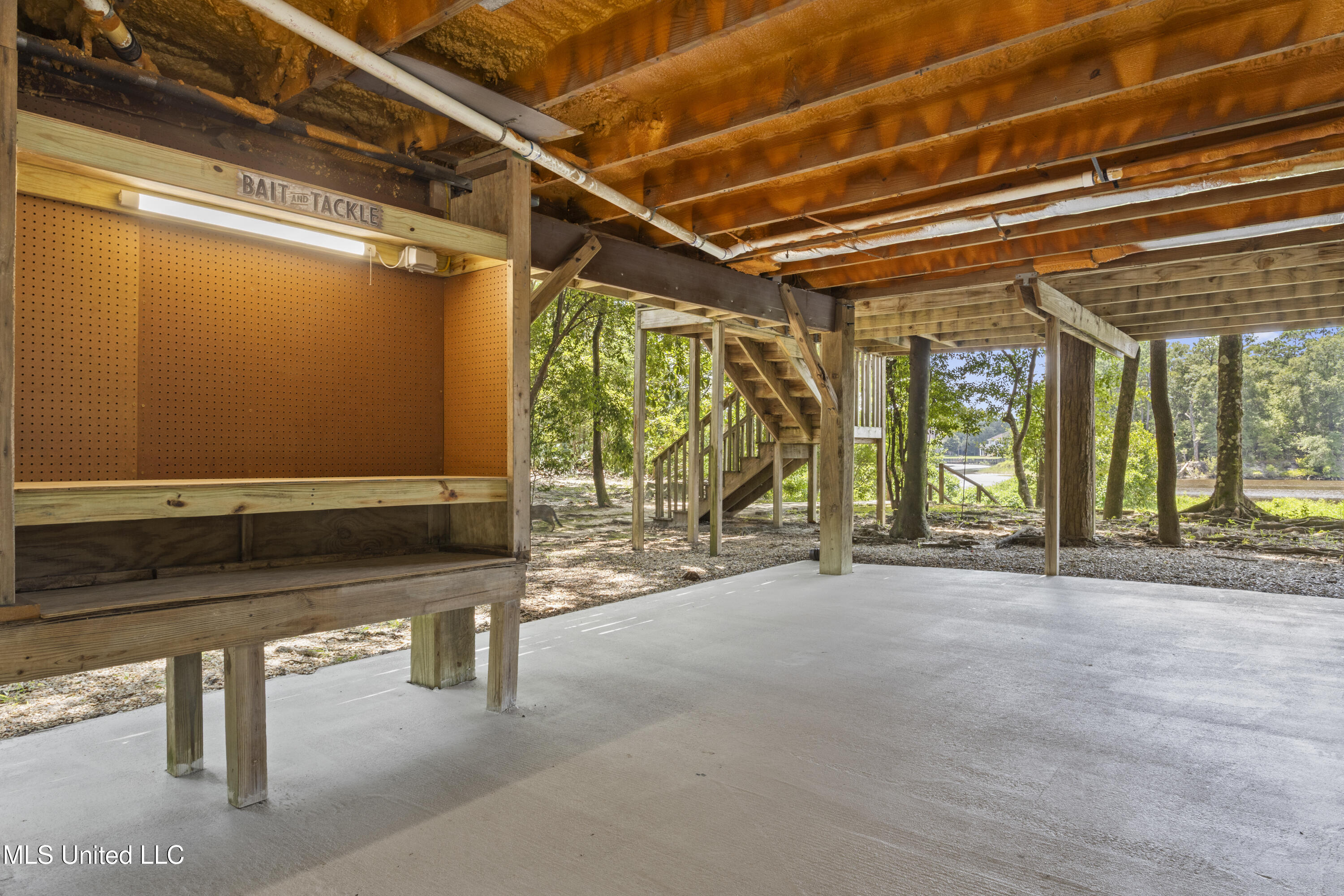 13005 Lamey Bridge Rd Road, D'Iberville
