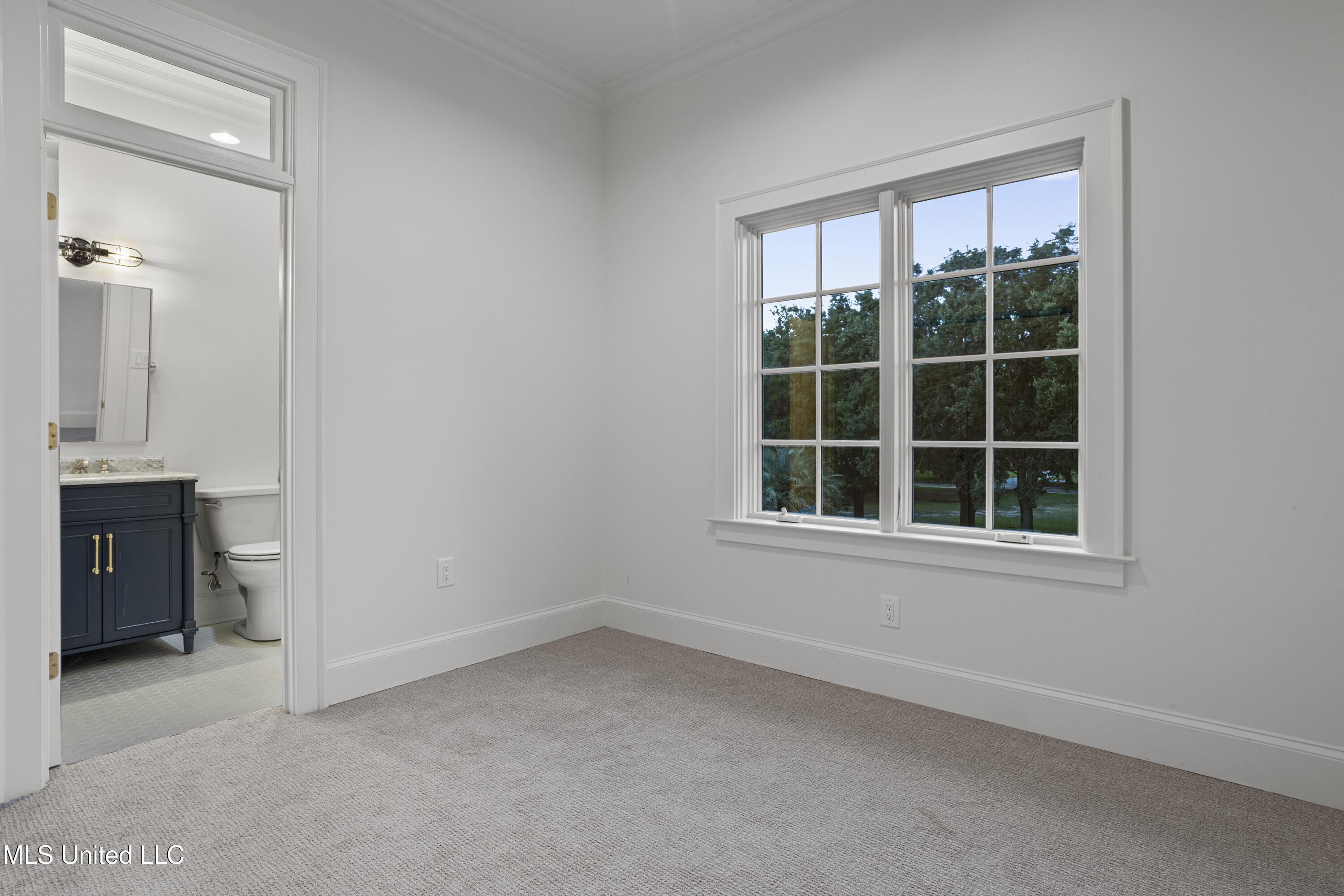 3007 Beach Boulevard