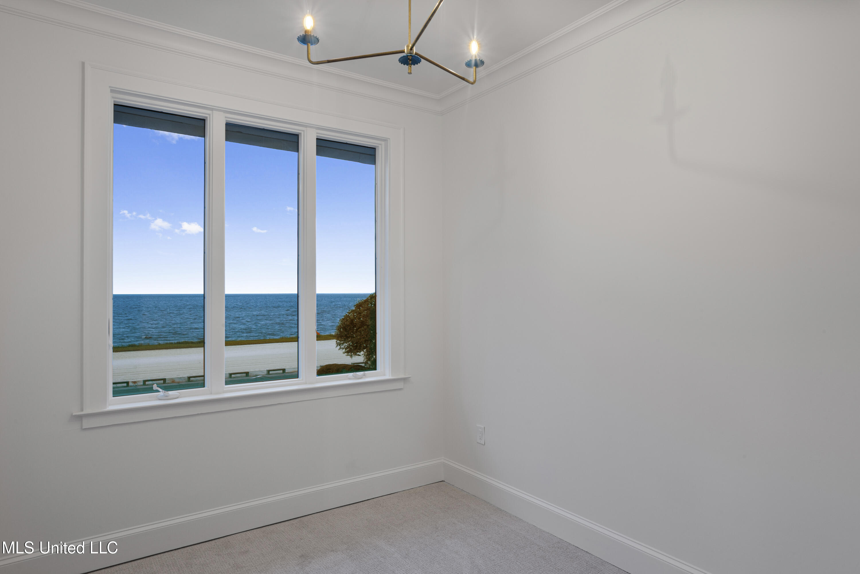 3007 Beach Boulevard