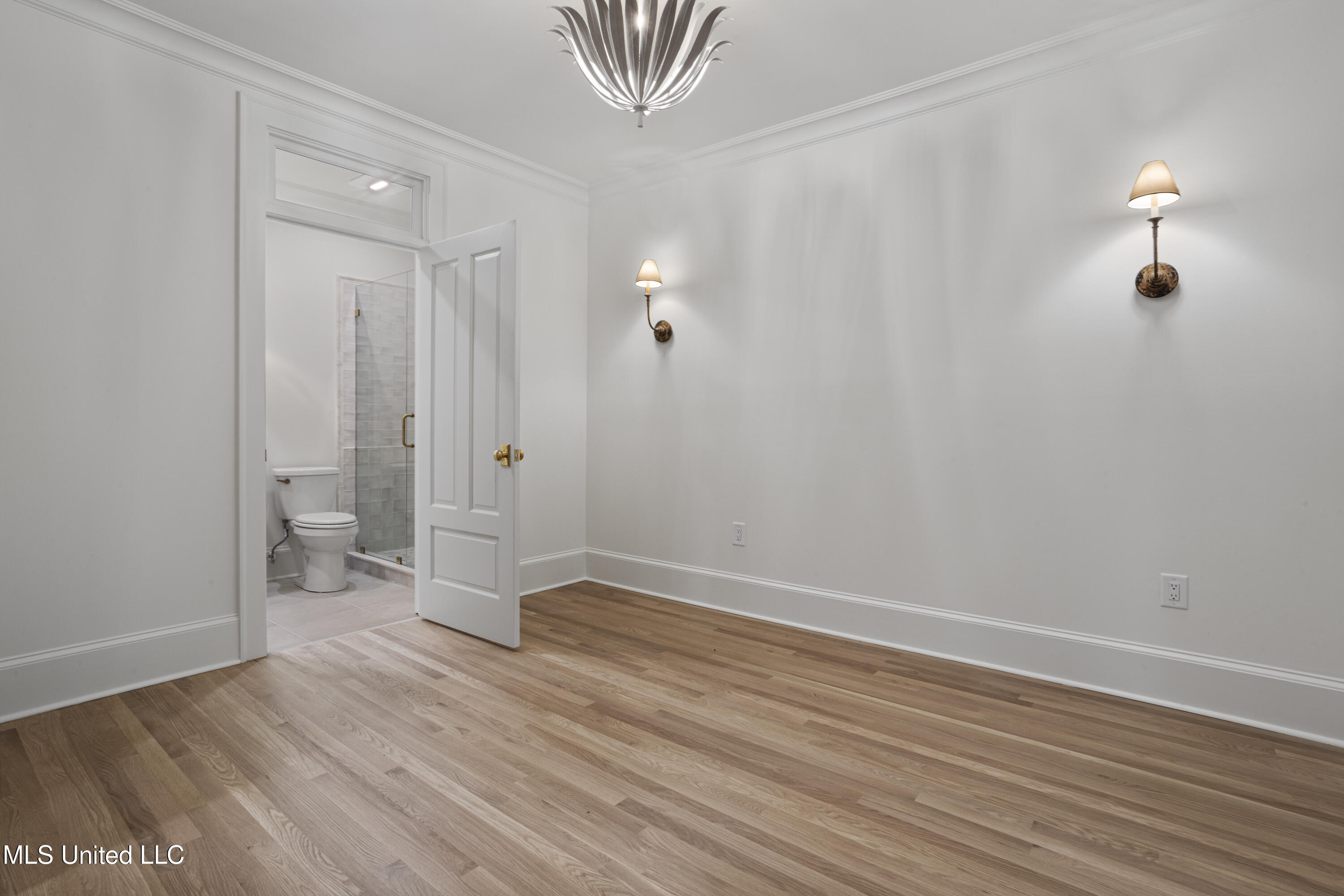 3007 Beach Boulevard