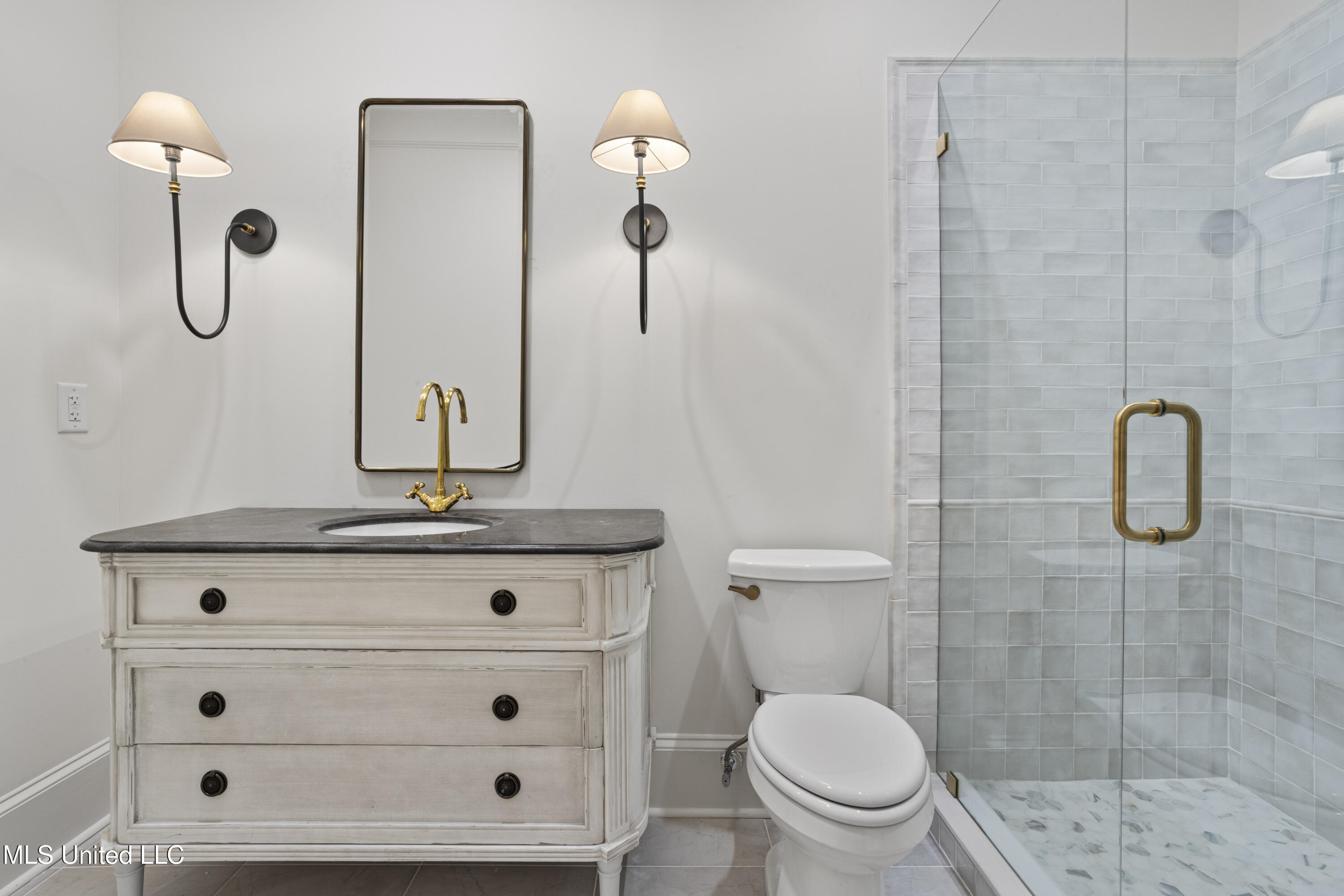 3007 Beach Boulevard