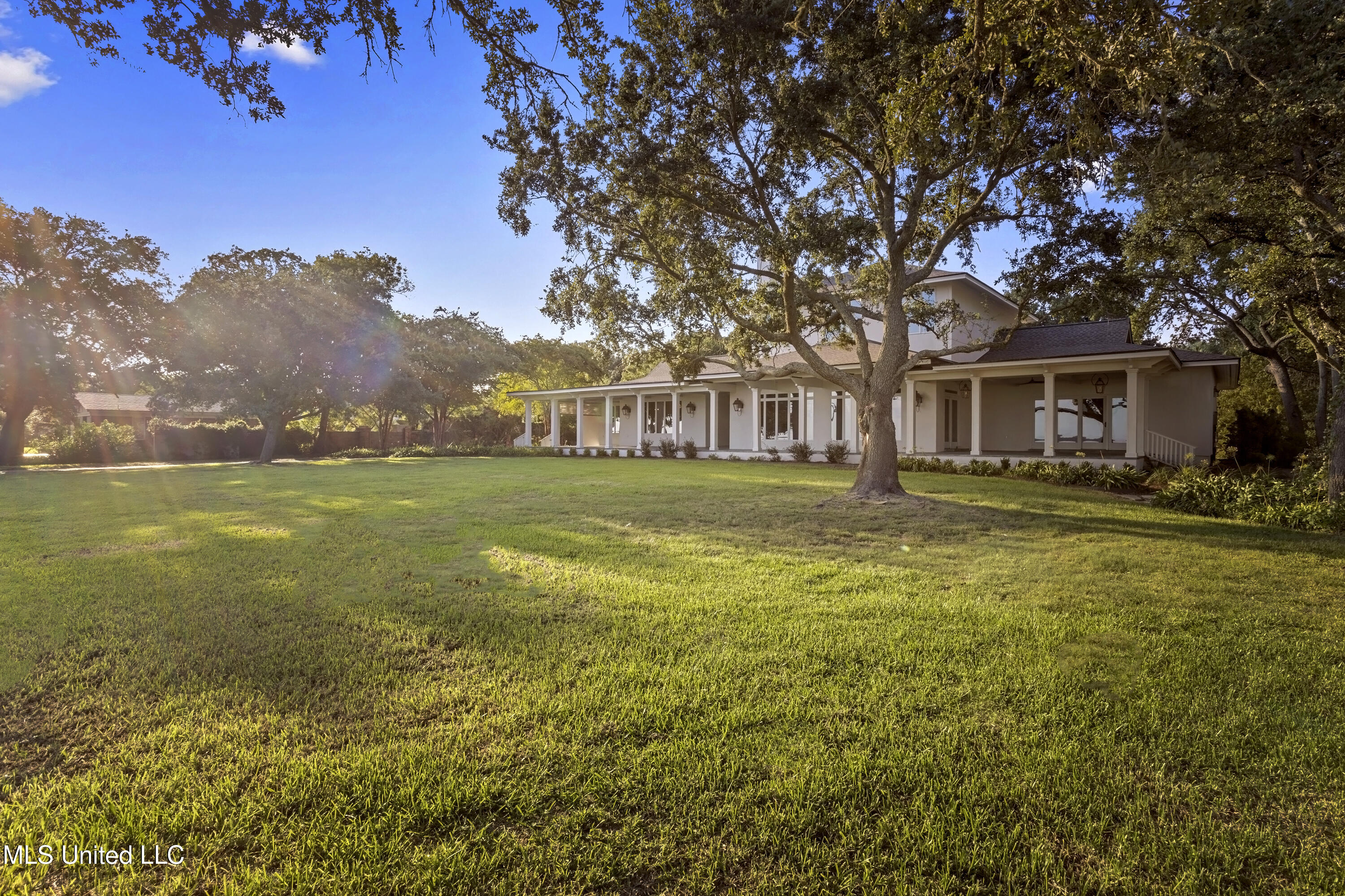 3007 Beach Boulevard