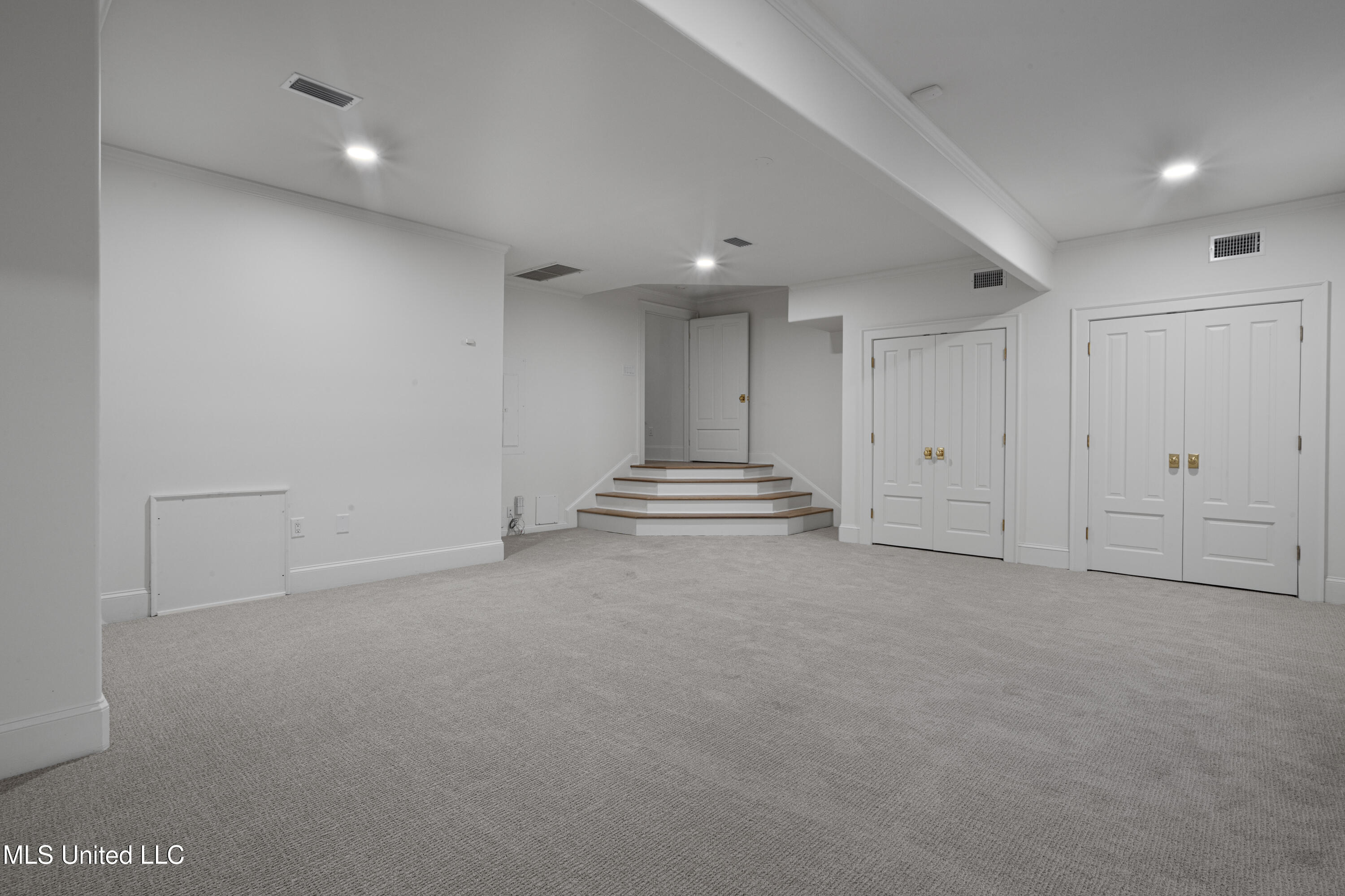 3007 Beach Boulevard