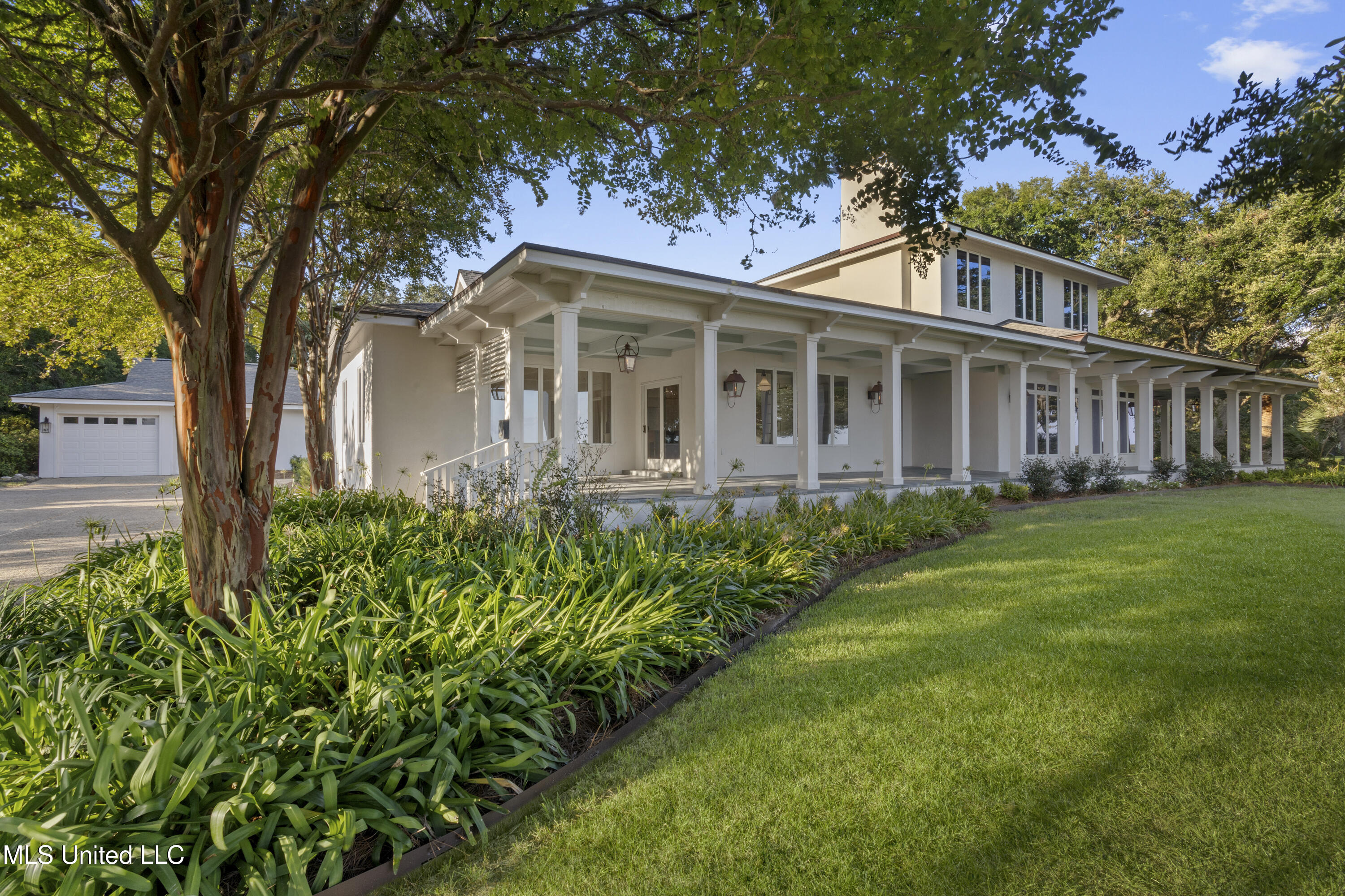 3007 Beach Boulevard