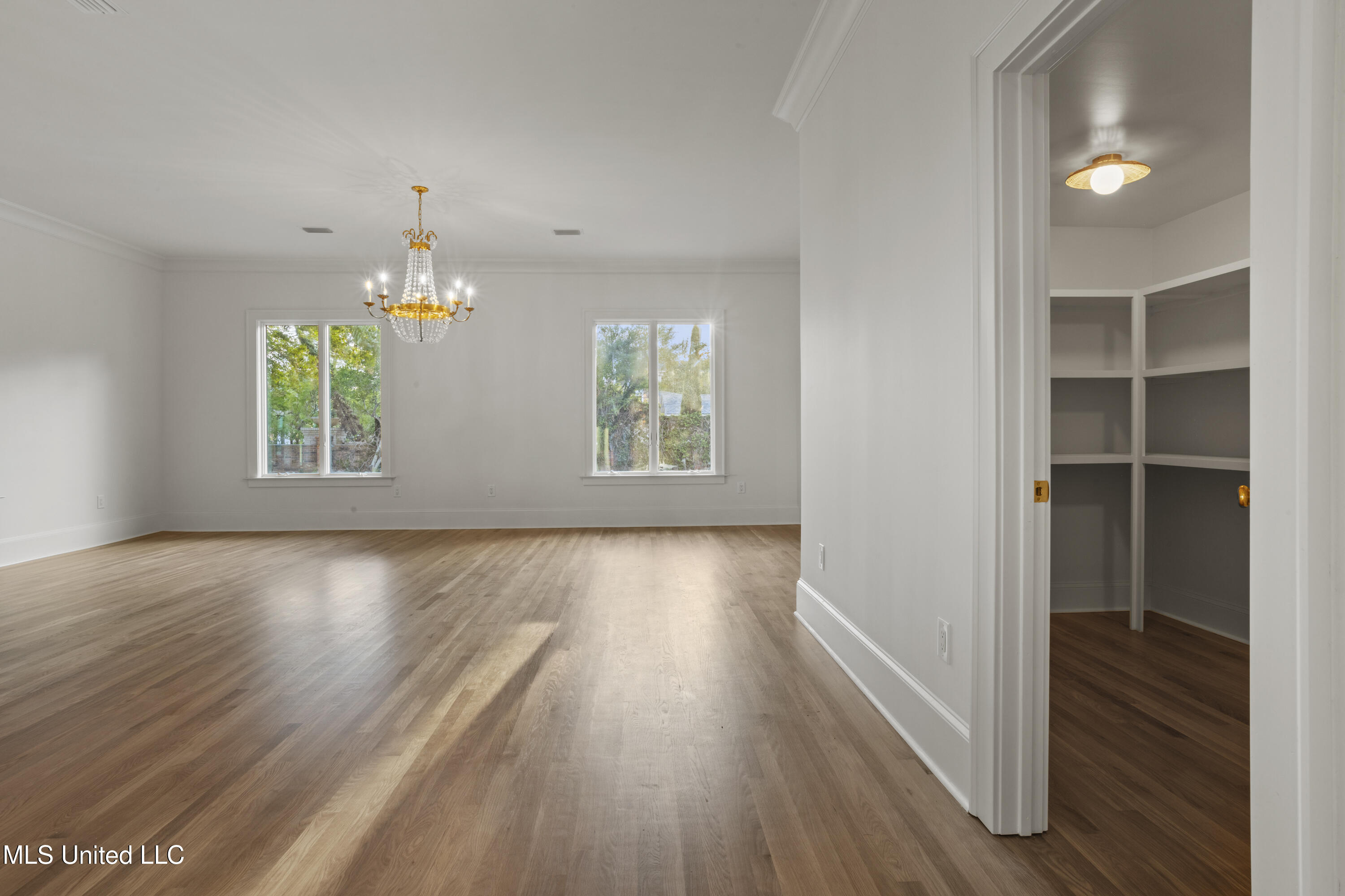 3007 Beach Boulevard