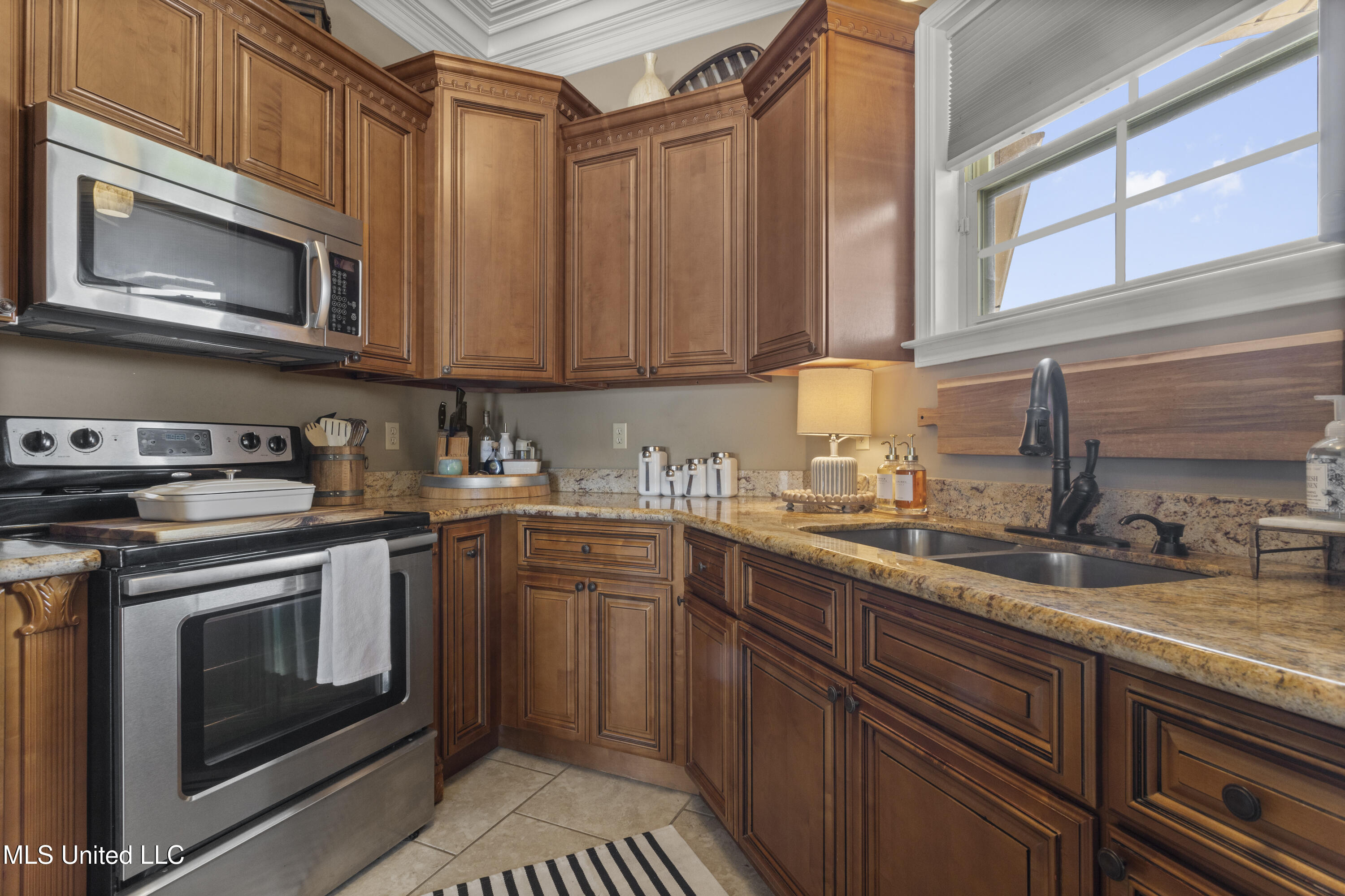 13728 Ridgehaven Way