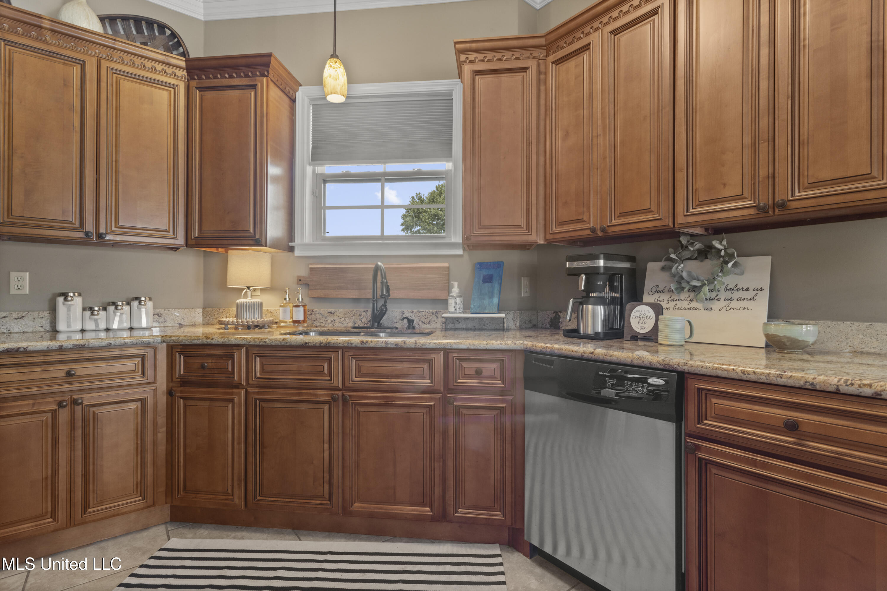 13728 Ridgehaven Way