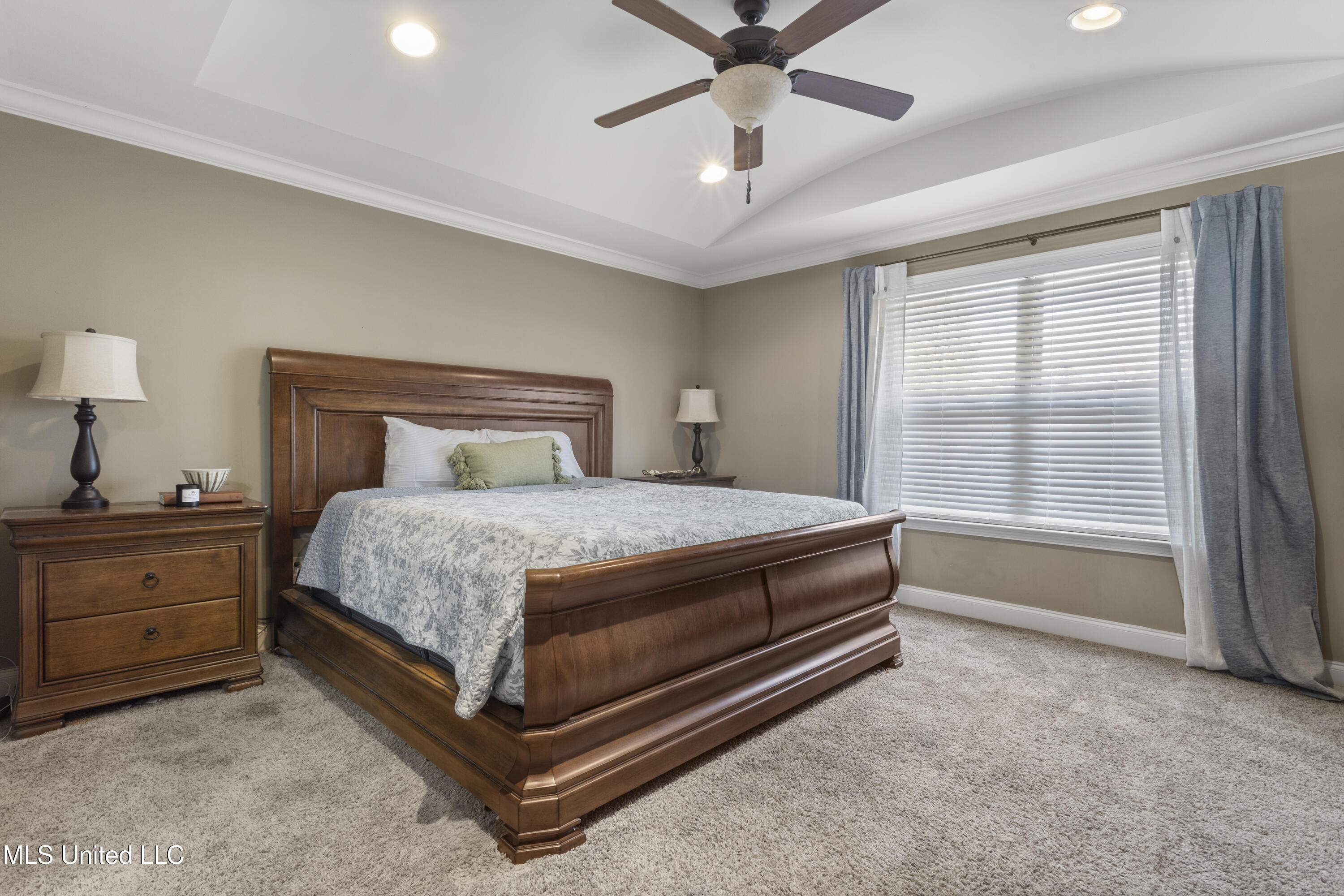 13728 Ridgehaven Way