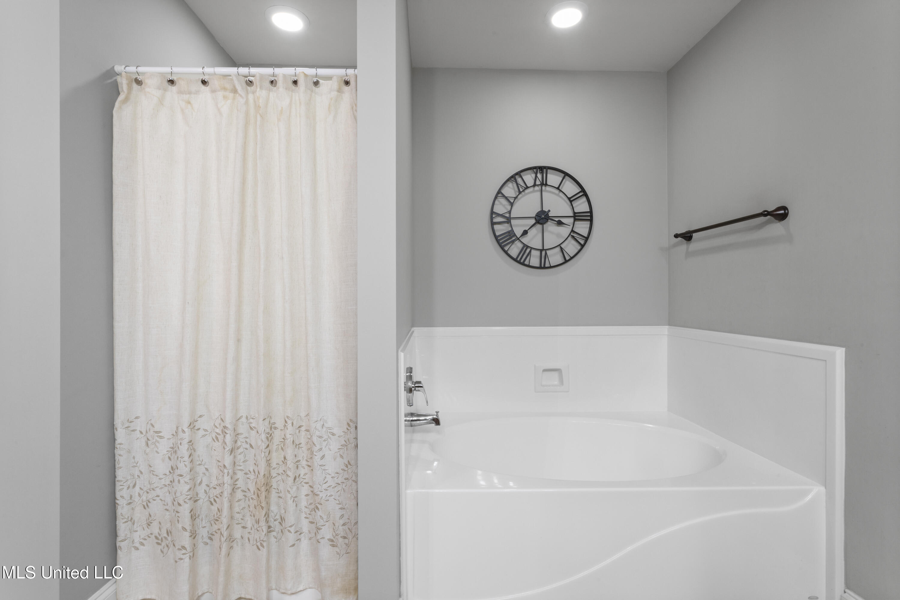 13728 Ridgehaven Way