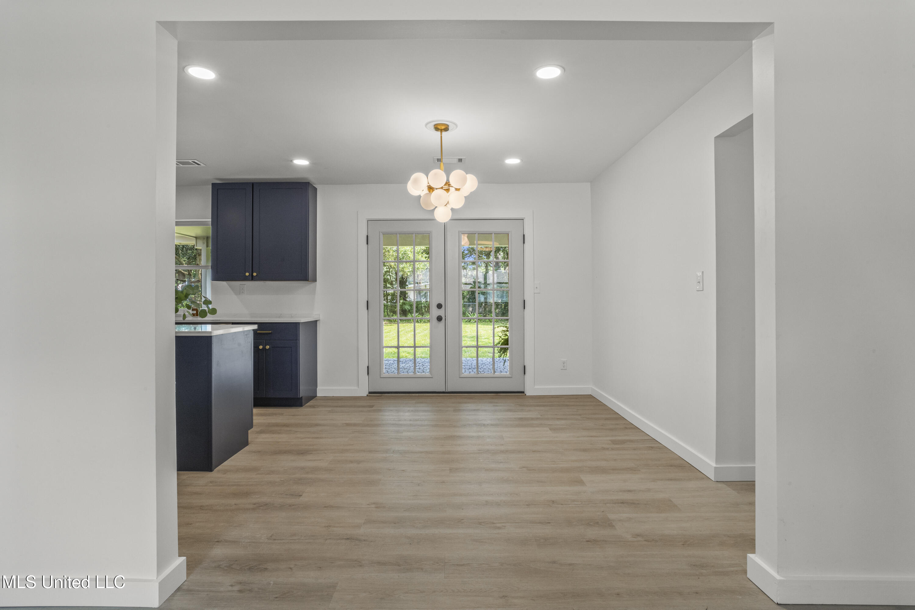 409 Woody Circle