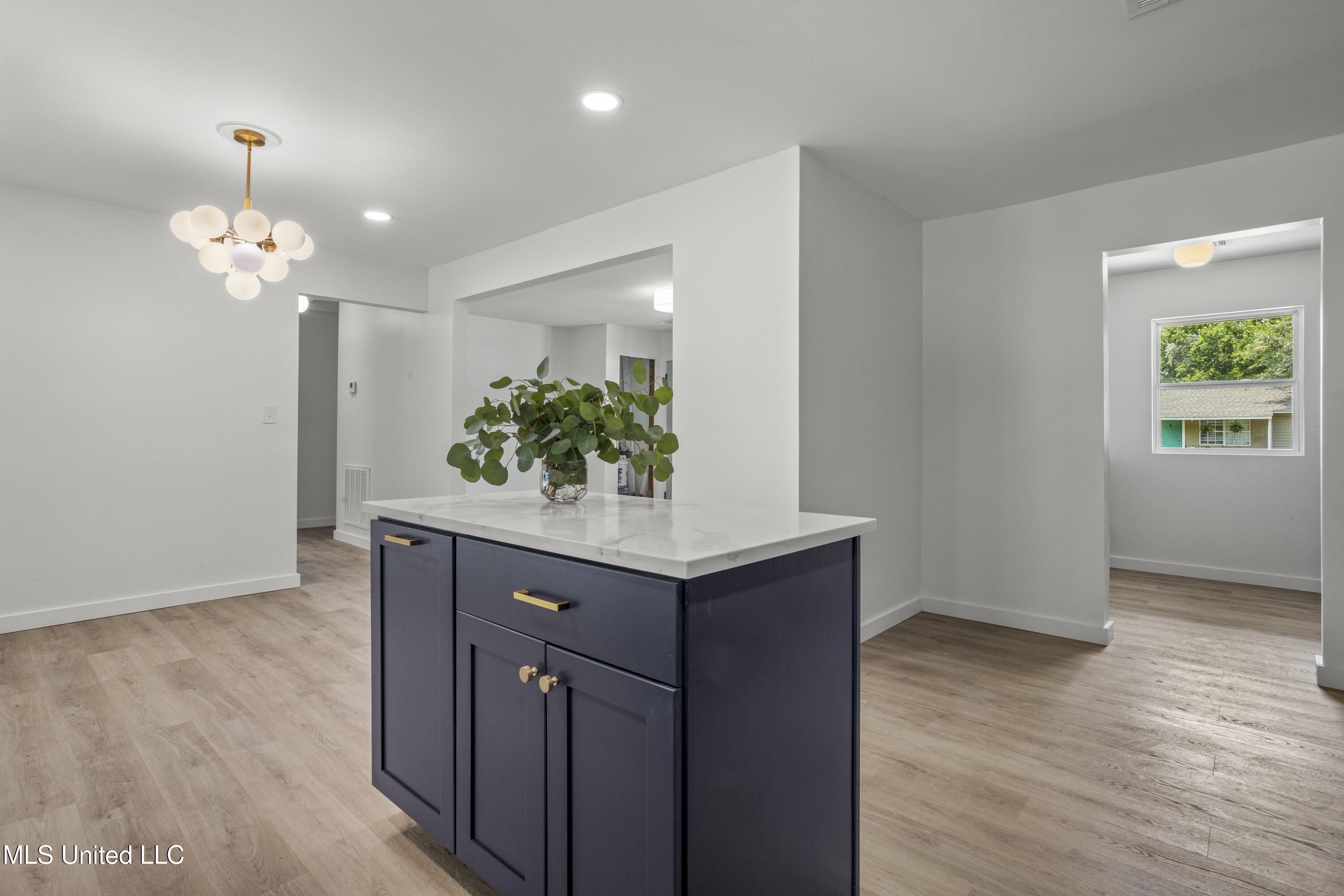 409 Woody Circle