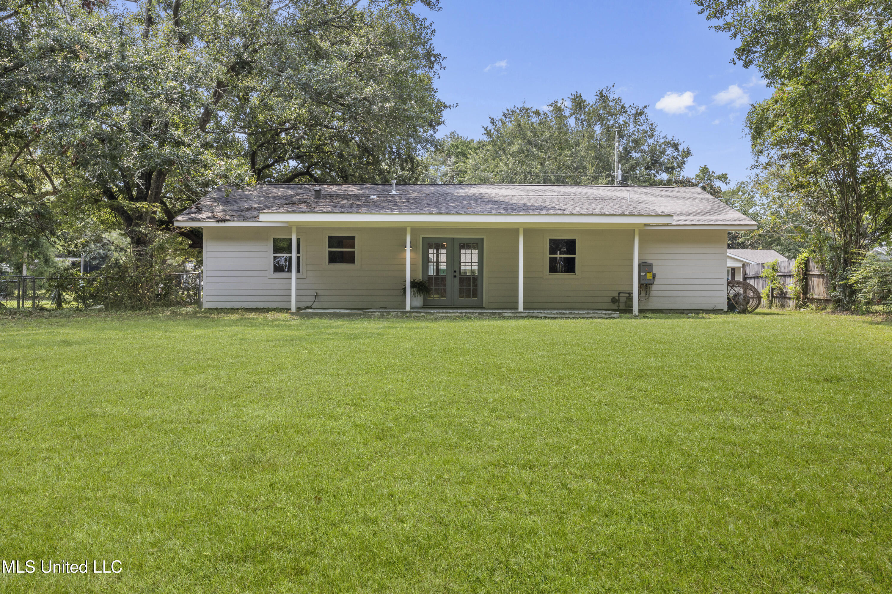 409 Woody Circle