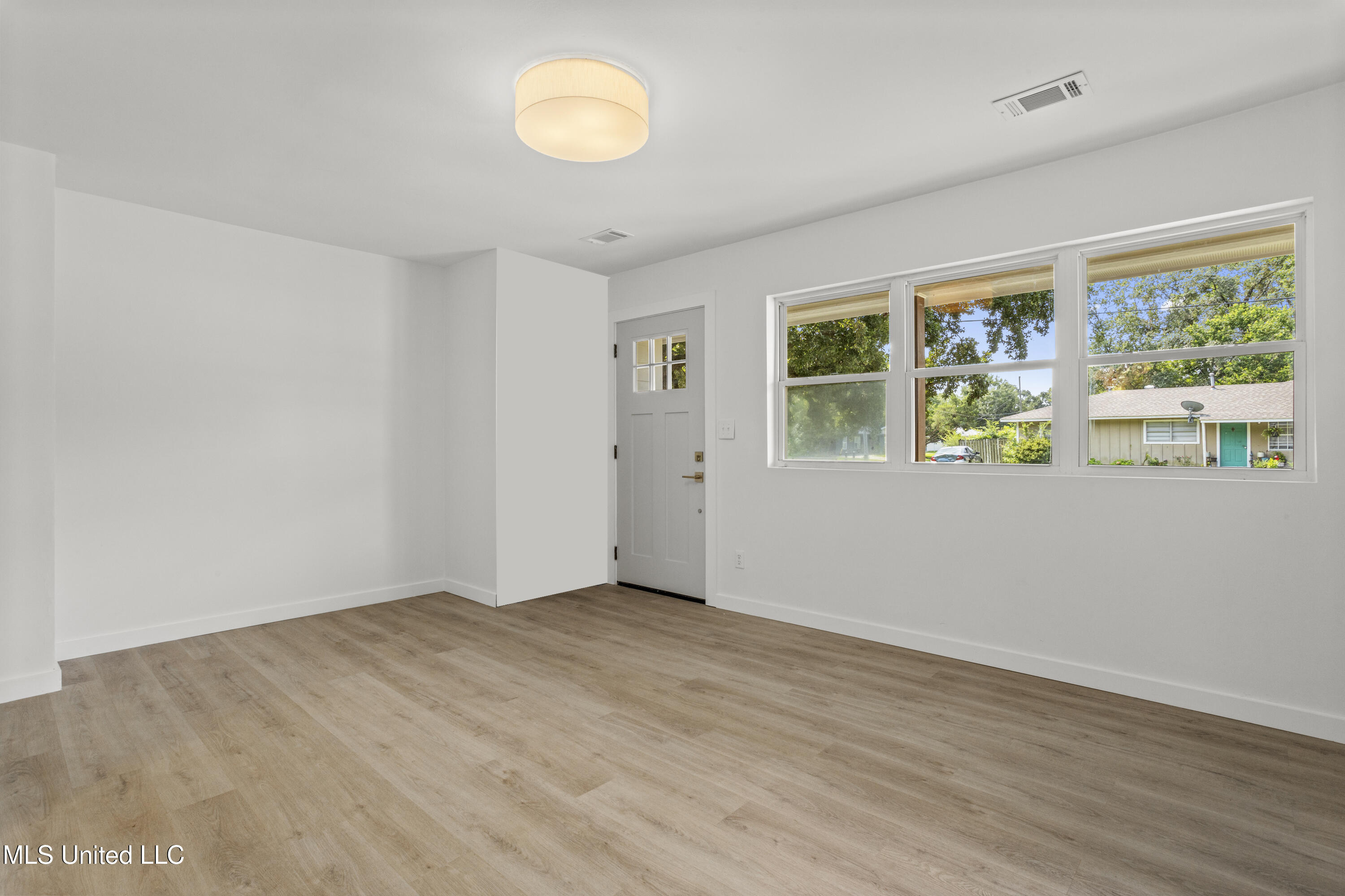 409 Woody Circle