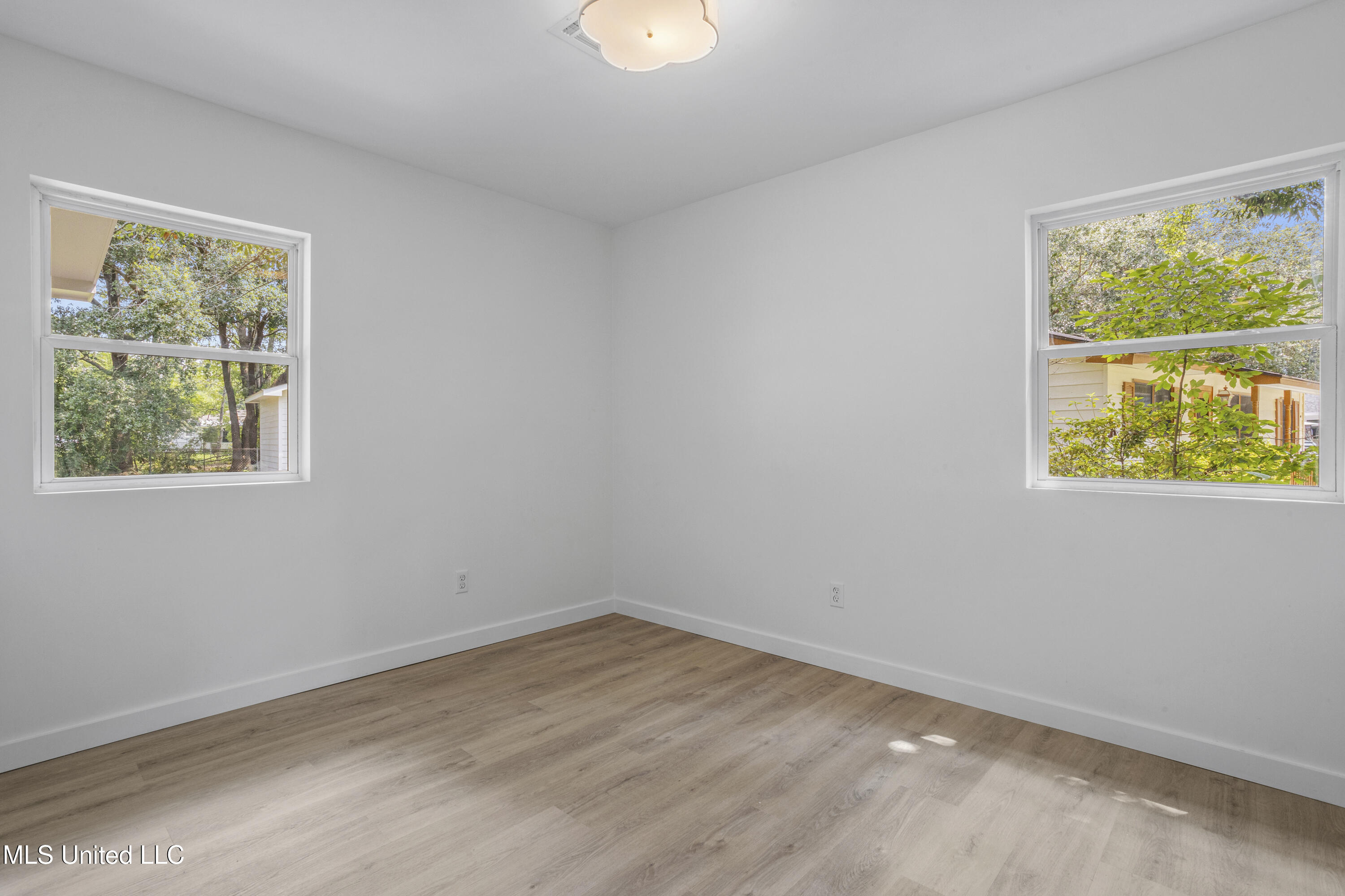 409 Woody Circle