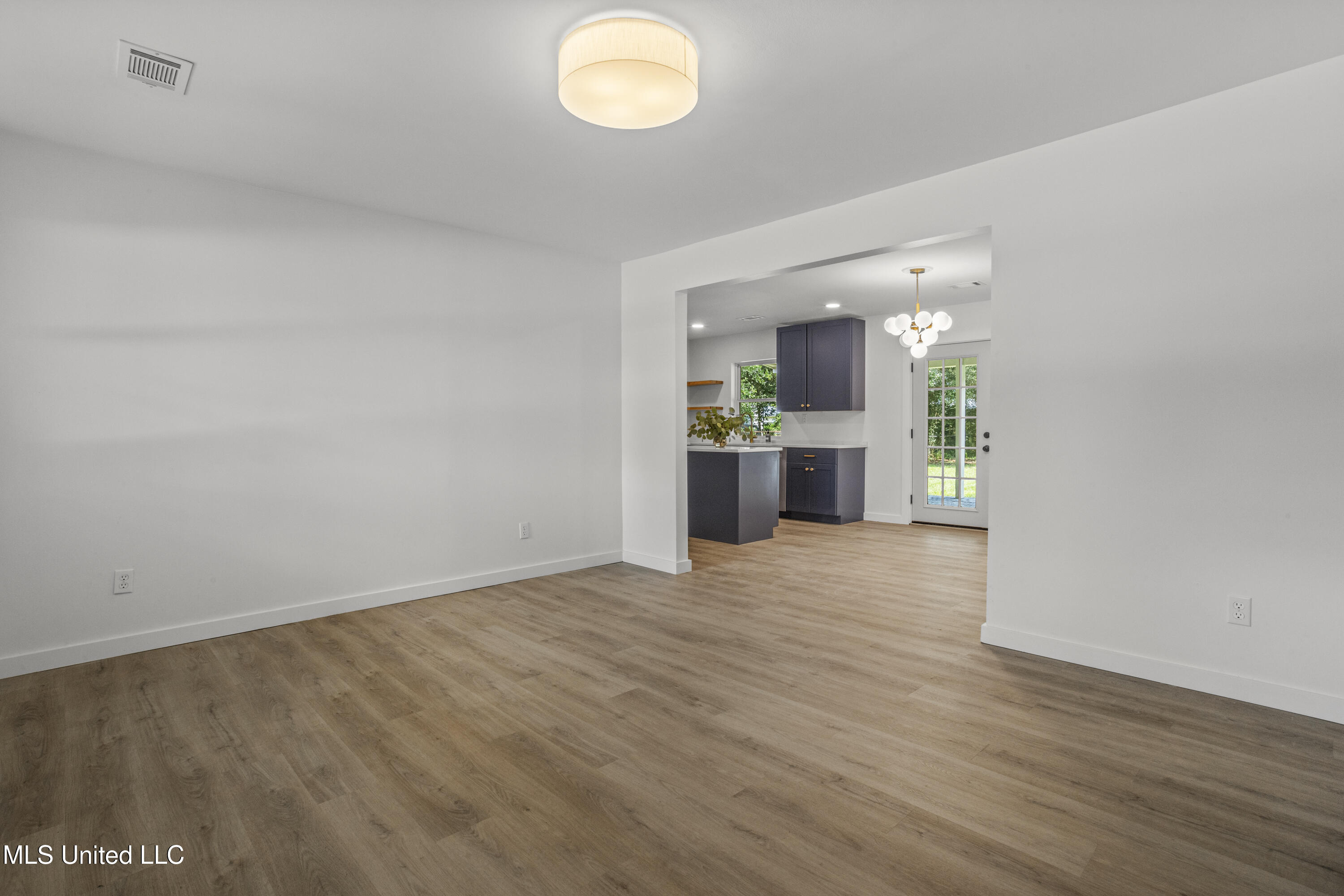 409 Woody Circle