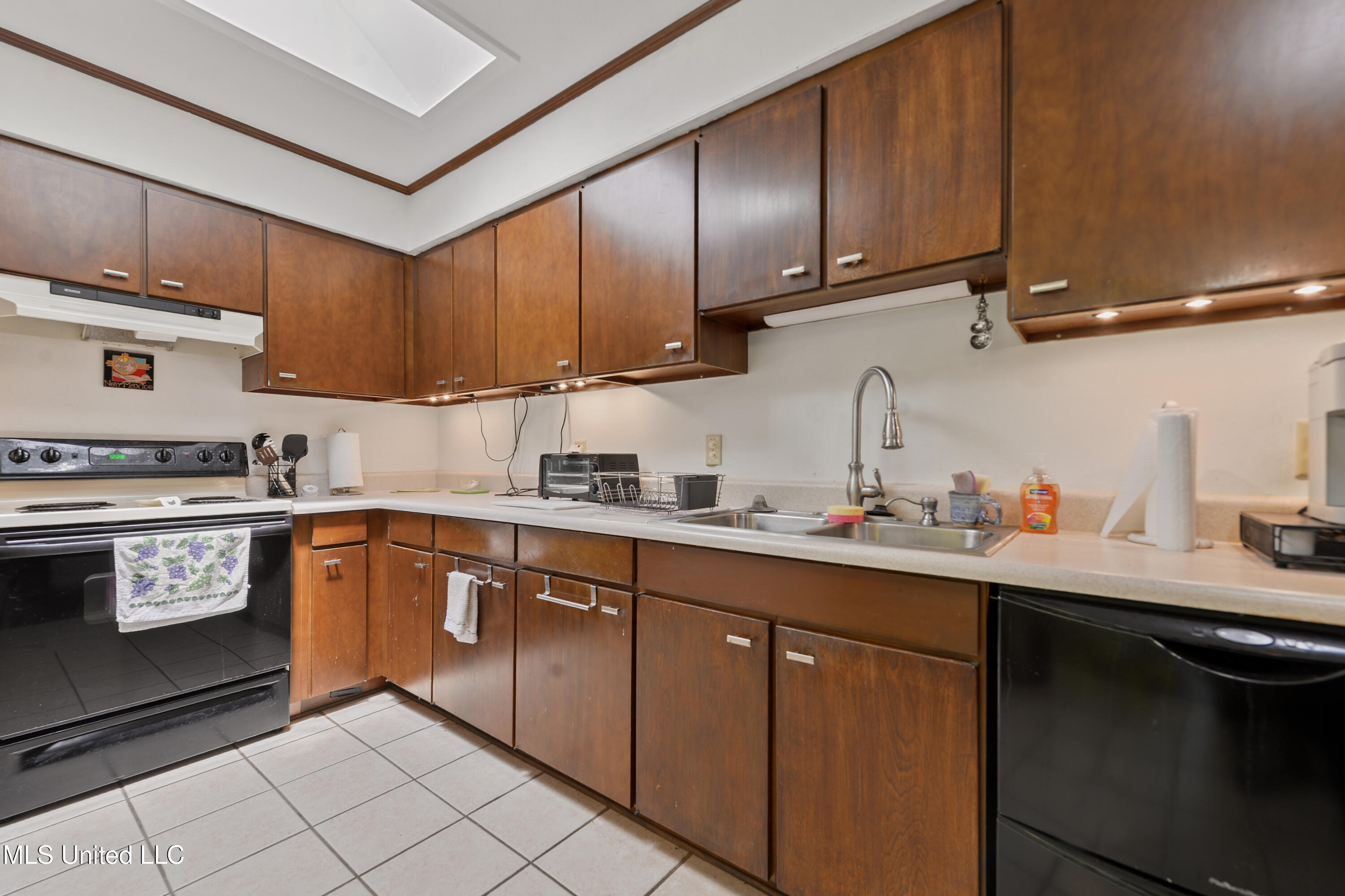 13821 E. El Bonita Drive