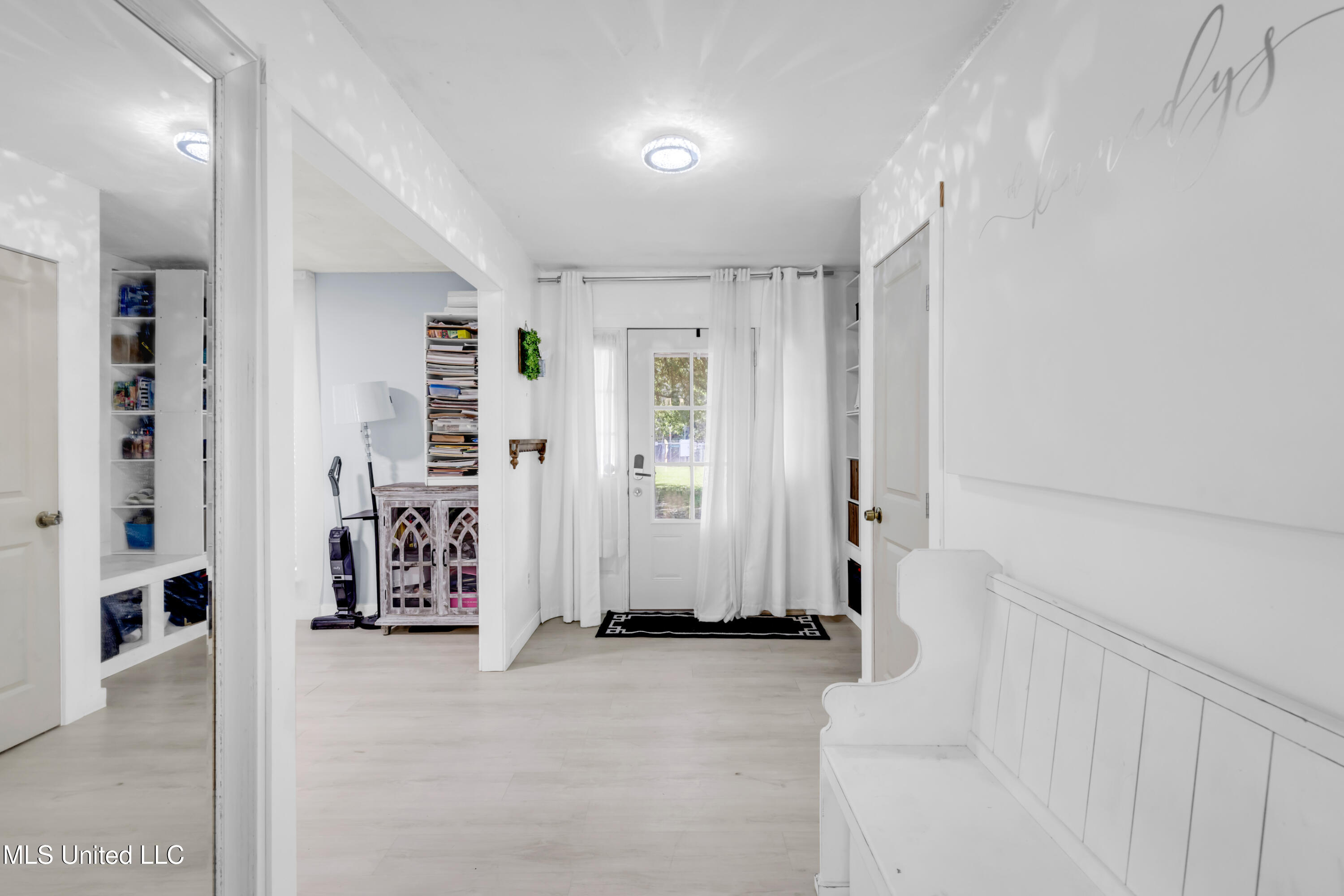 11512 Holly Bluff Circle