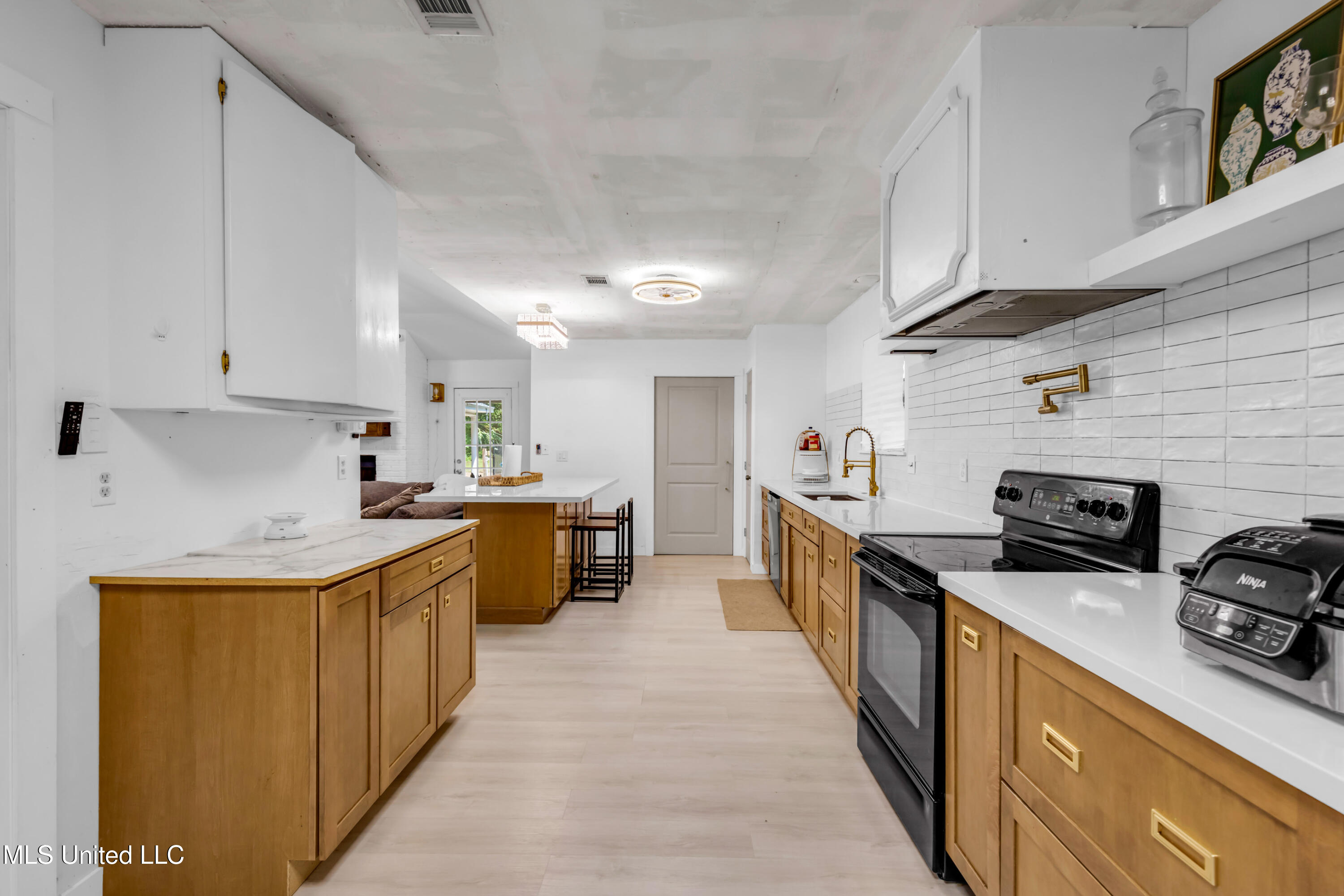 11512 Holly Bluff Circle
