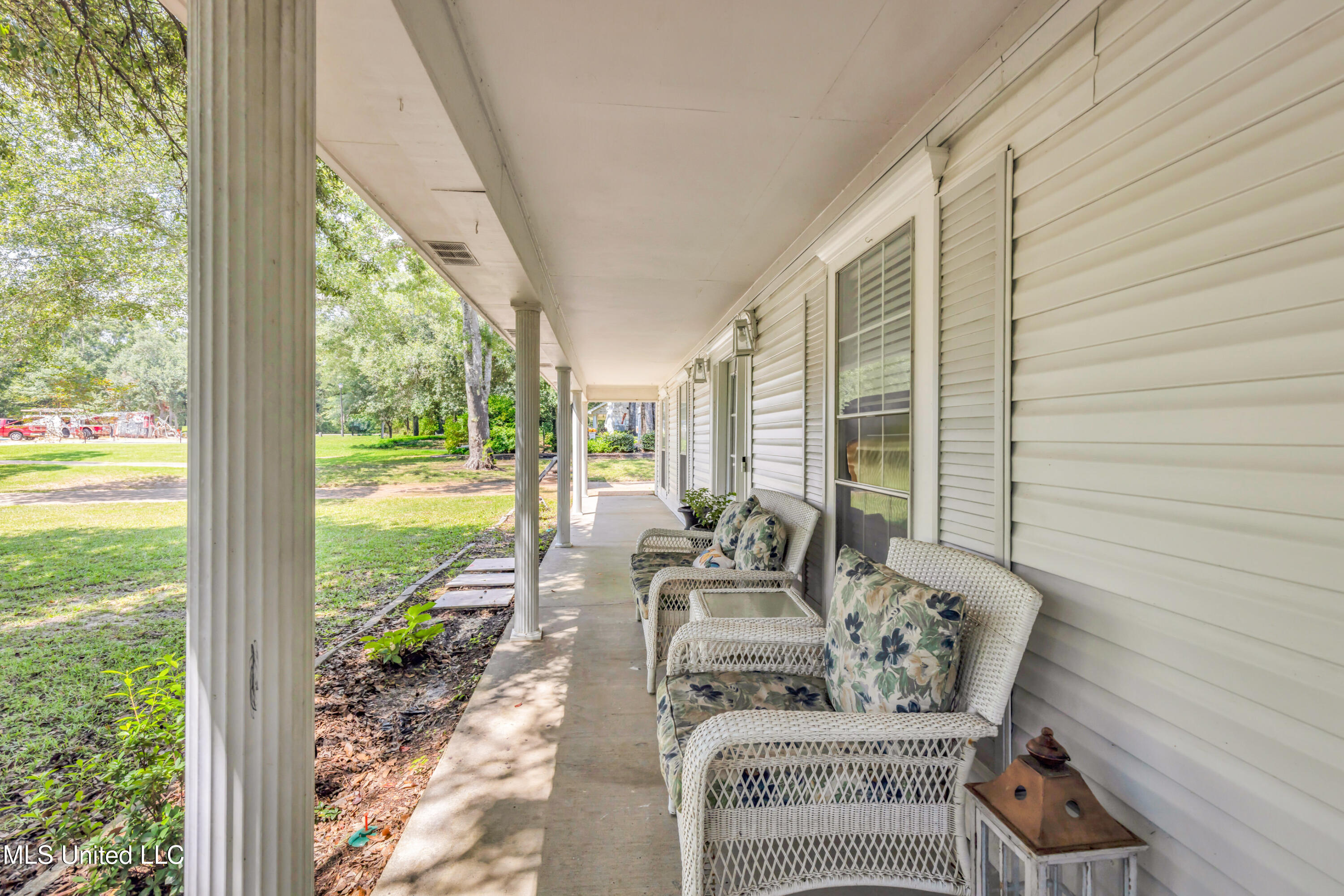 11512 Holly Bluff Circle