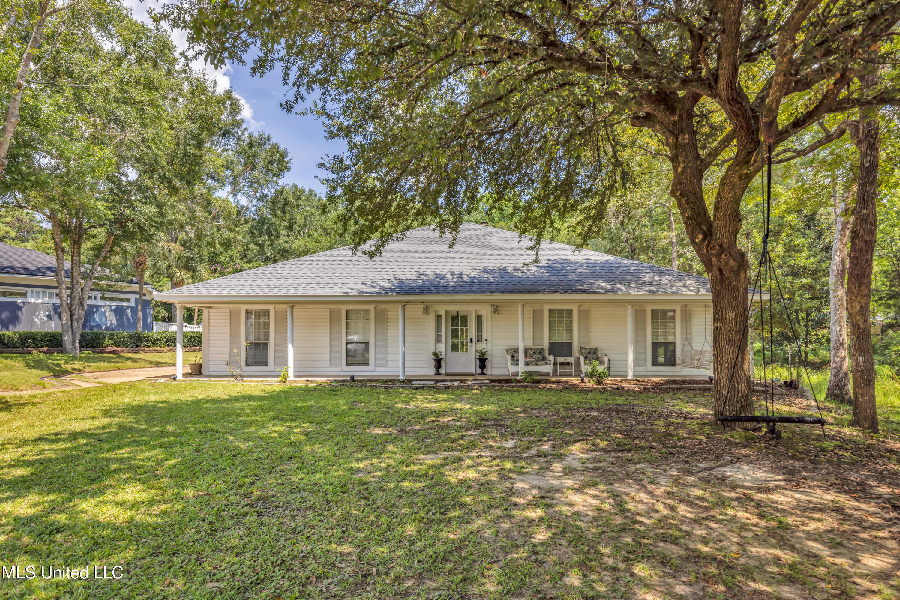 11512 Holly Bluff Circle