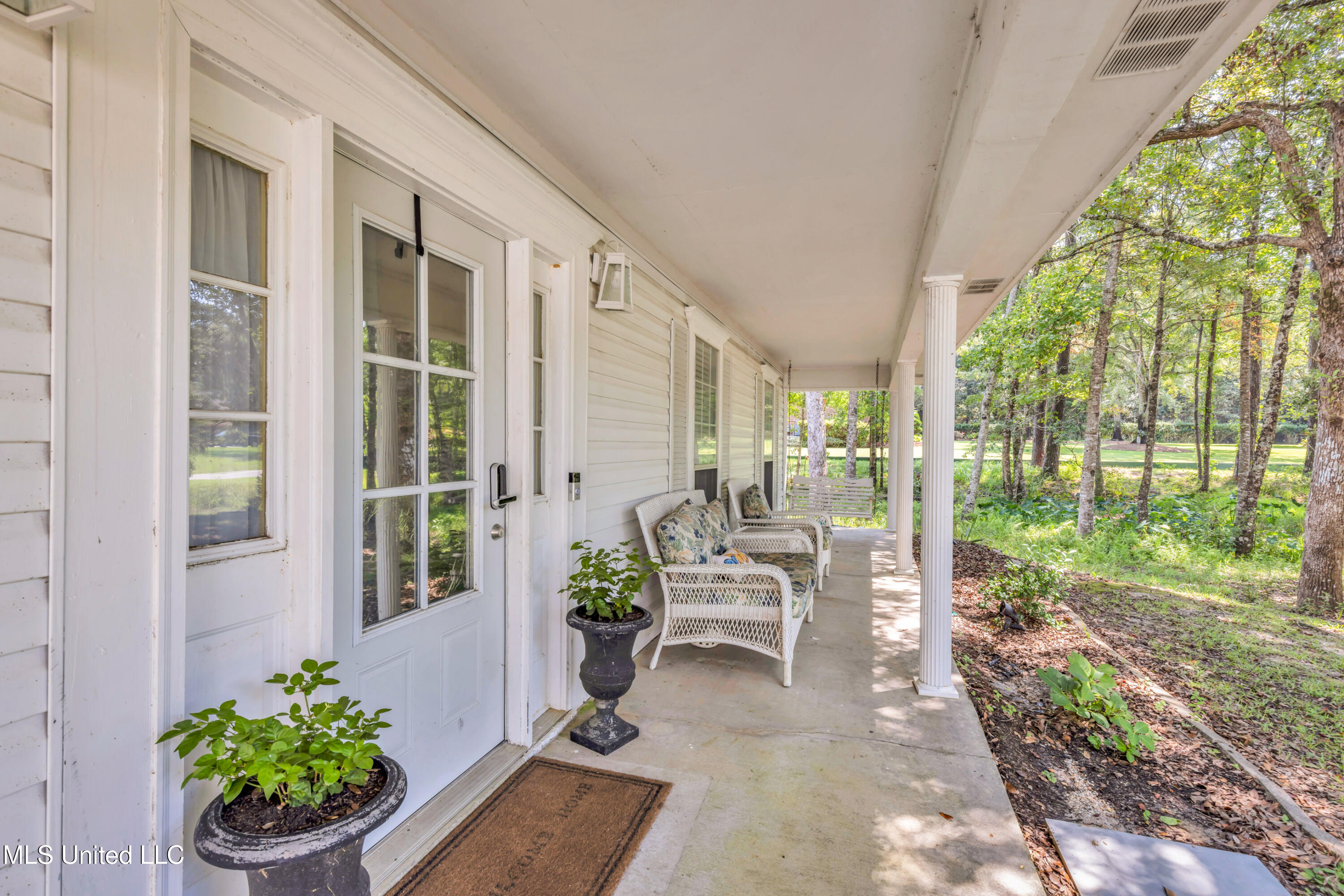 11512 Holly Bluff Circle
