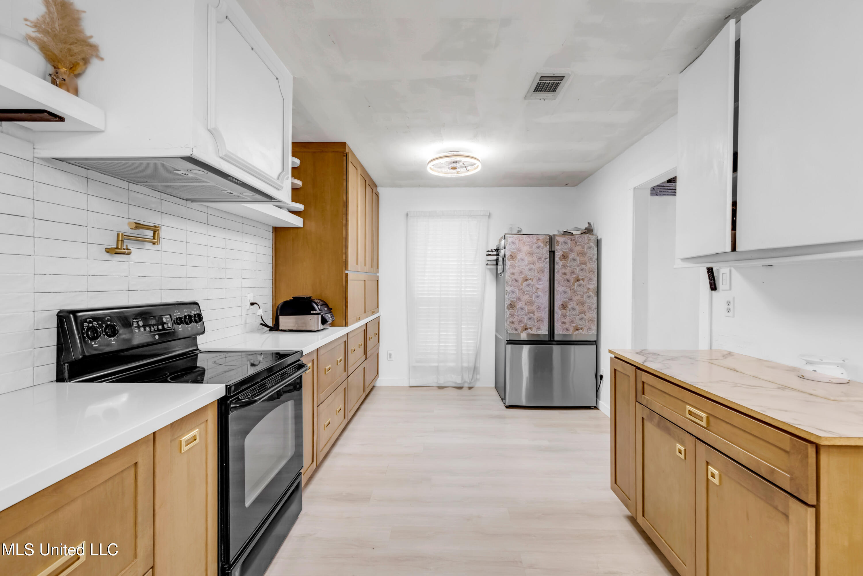 11512 Holly Bluff Circle