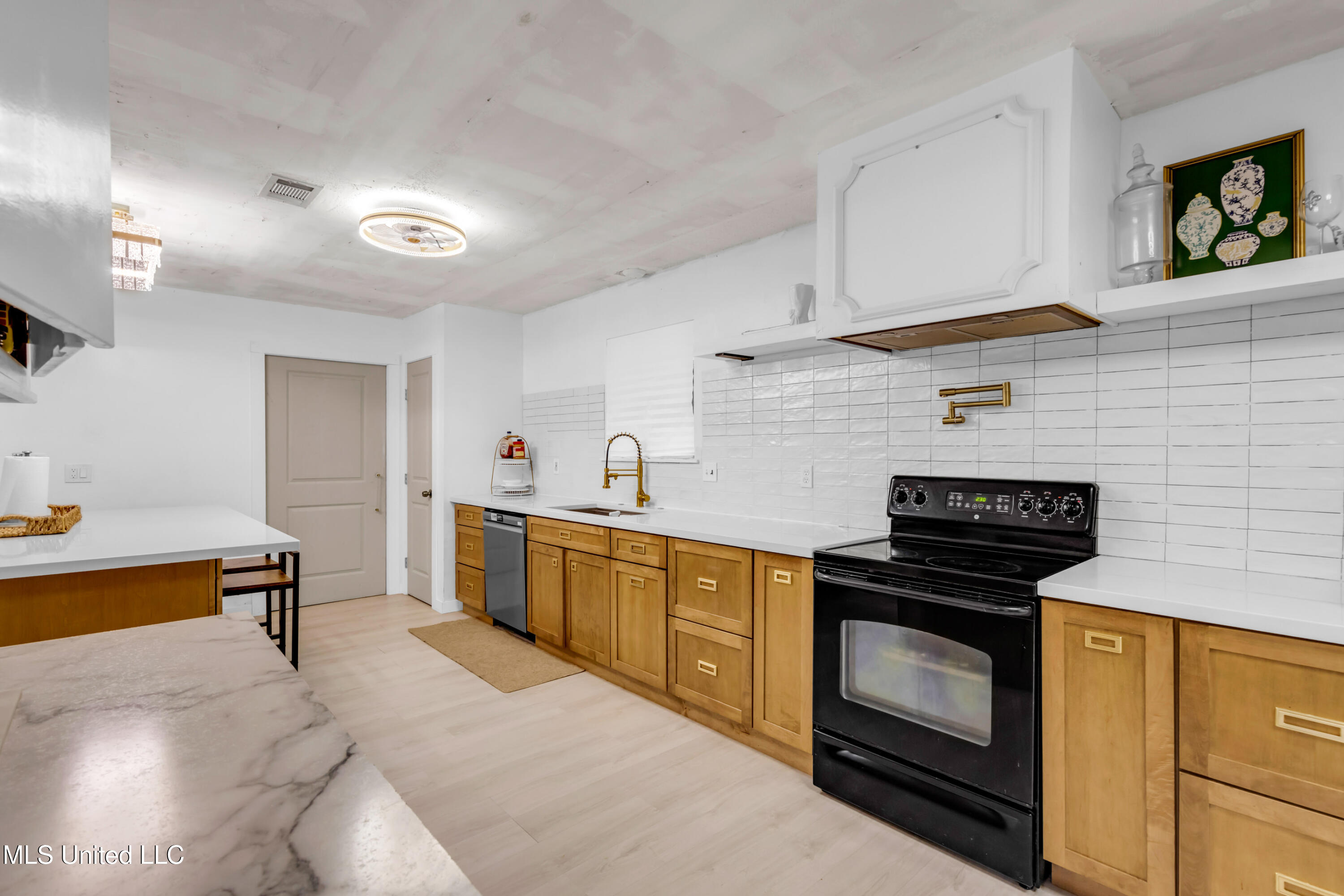 11512 Holly Bluff Circle