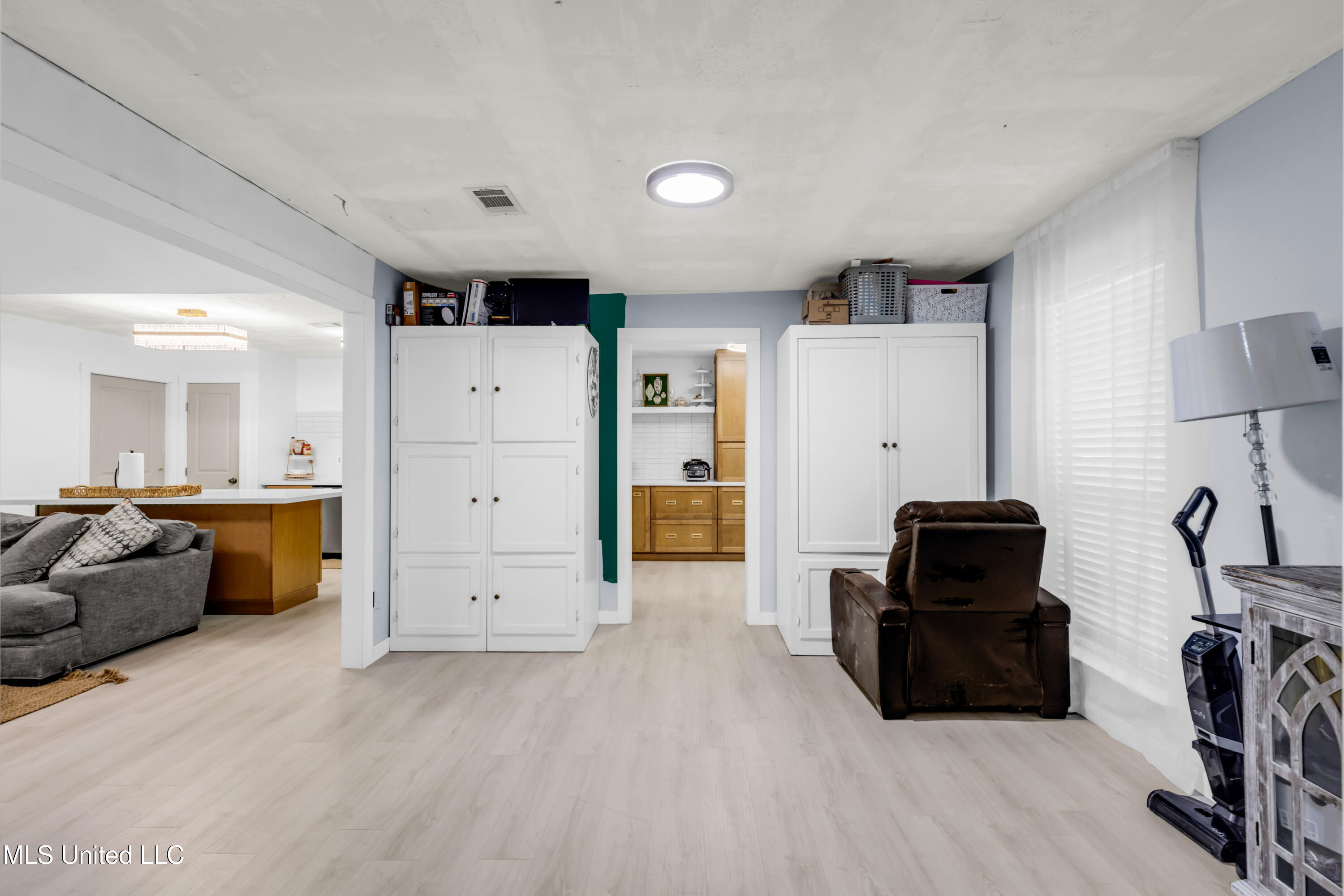11512 Holly Bluff Circle