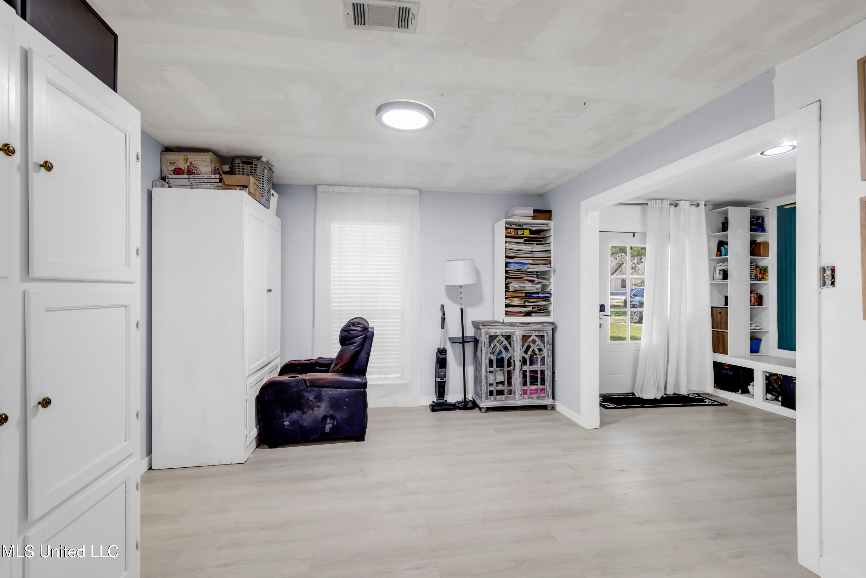 11512 Holly Bluff Circle