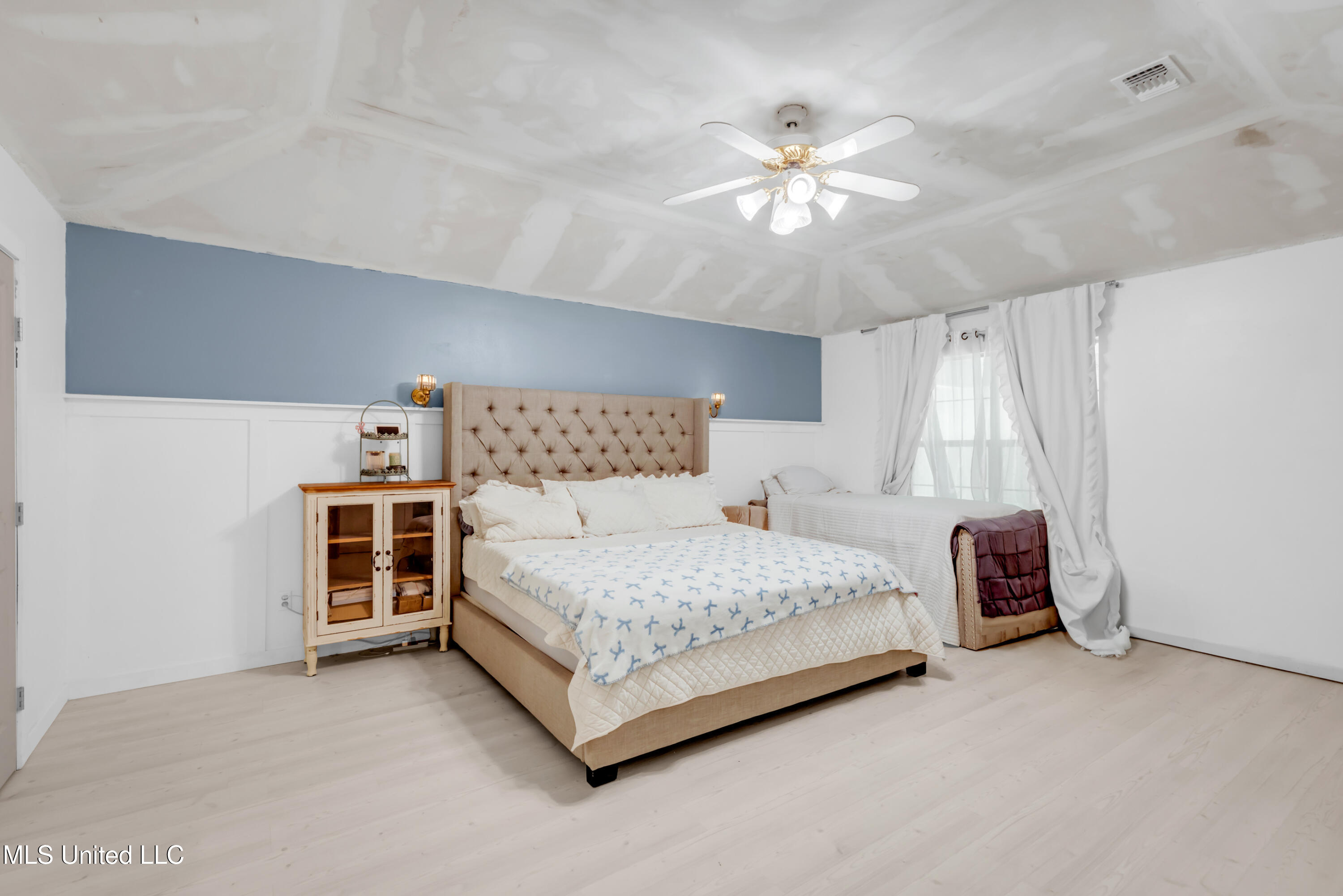 11512 Holly Bluff Circle
