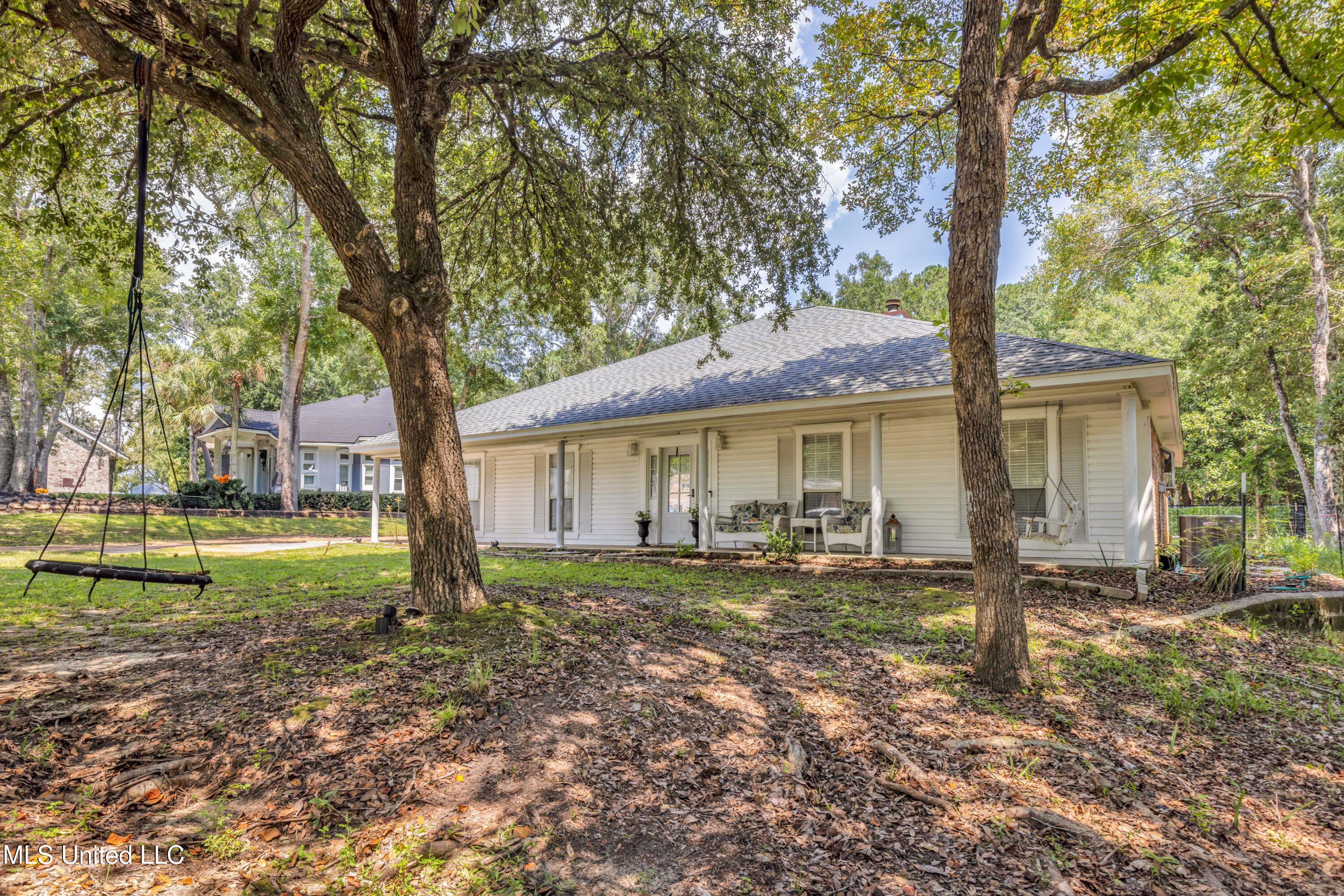 11512 Holly Bluff Circle