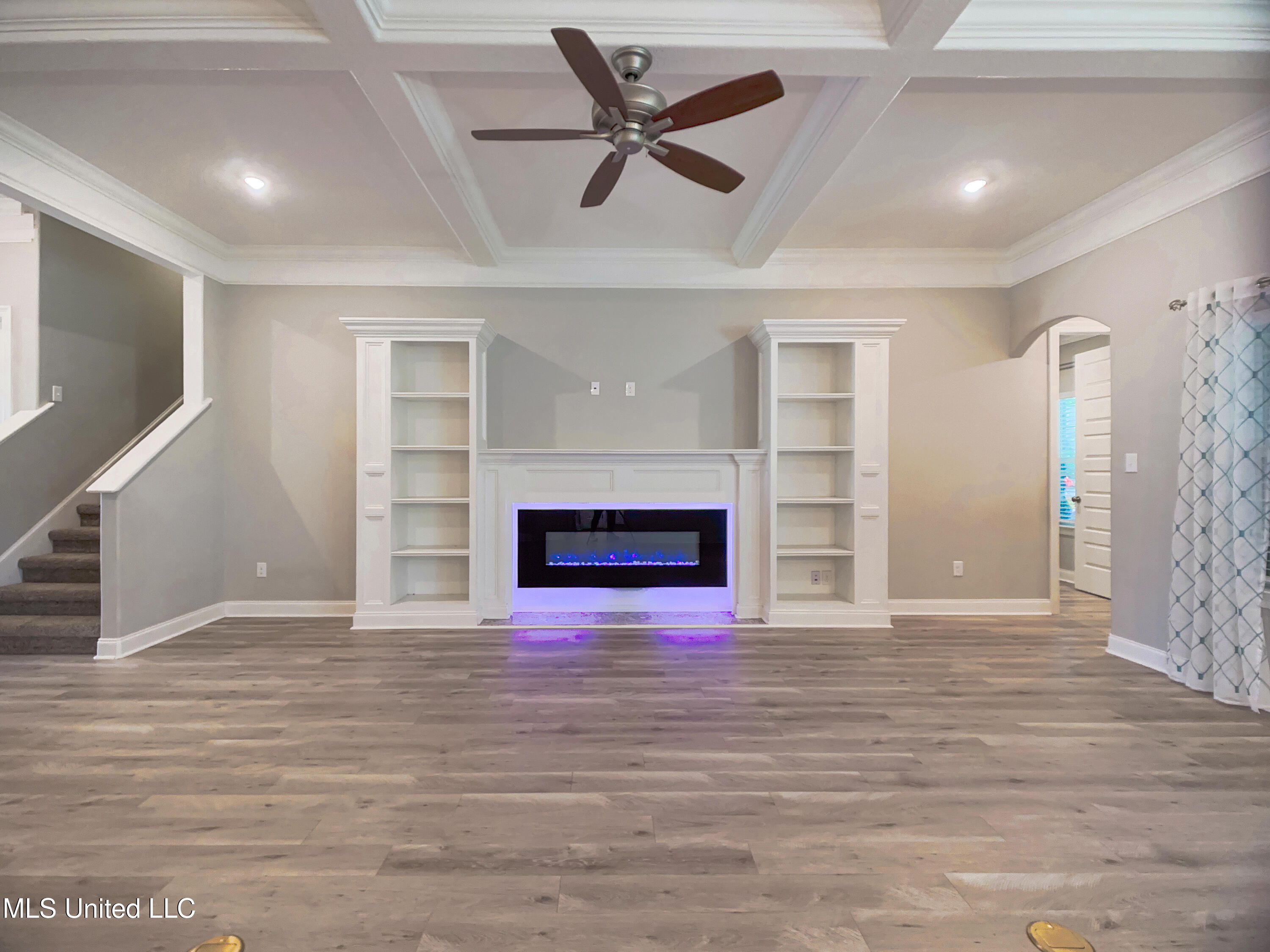 5807 Sylvester Street