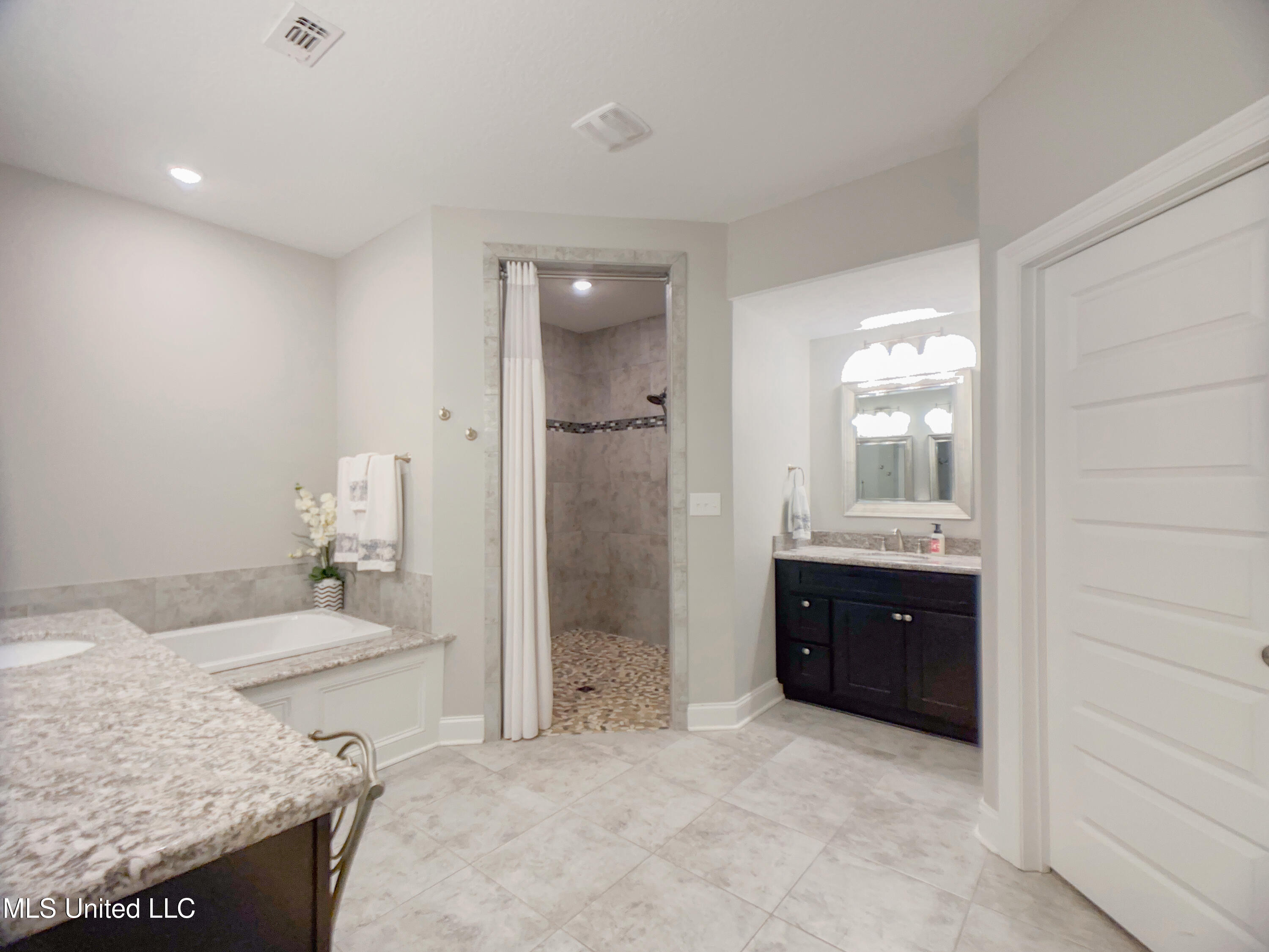 5807 Sylvester Street