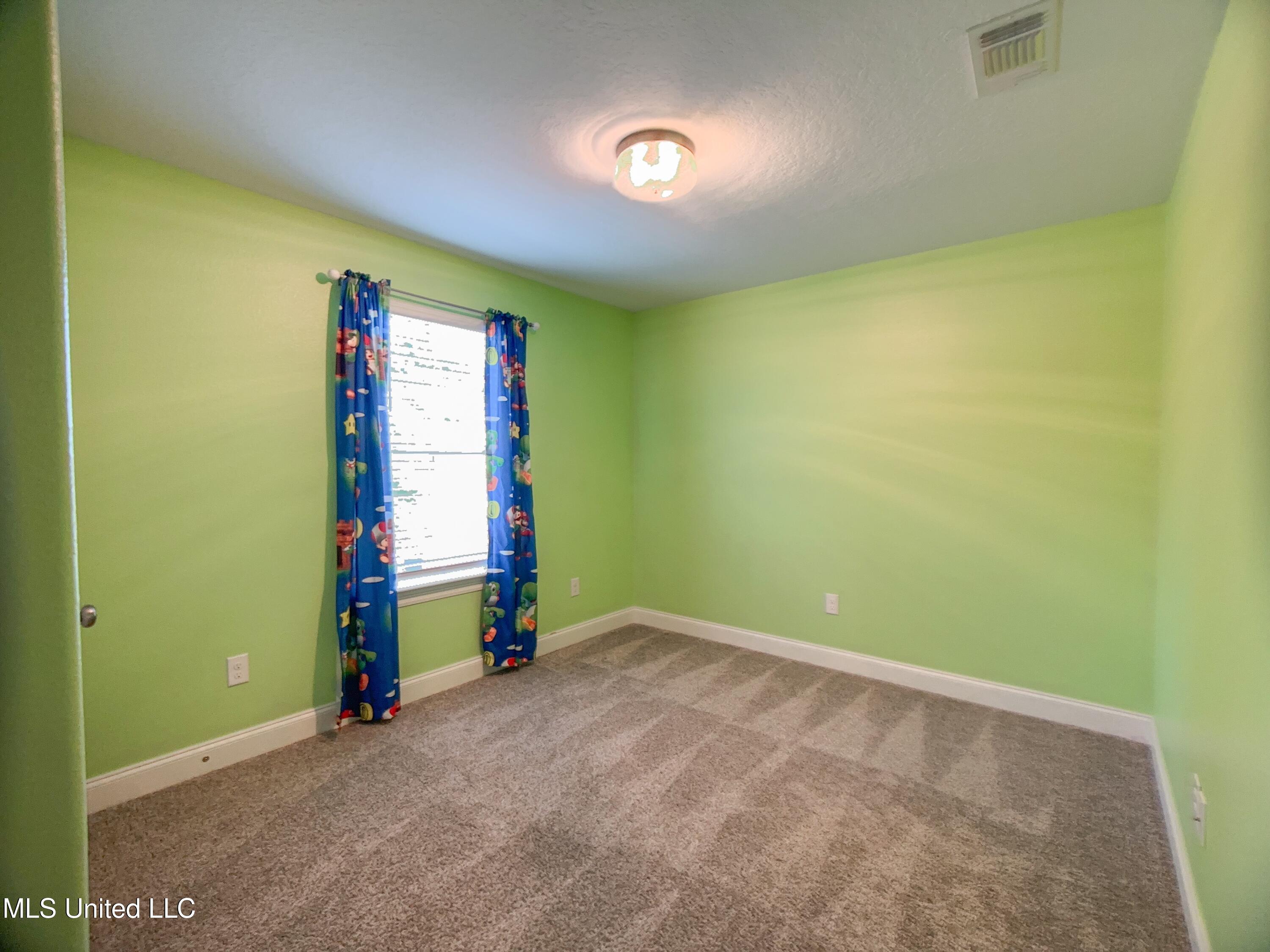 5807 Sylvester Street