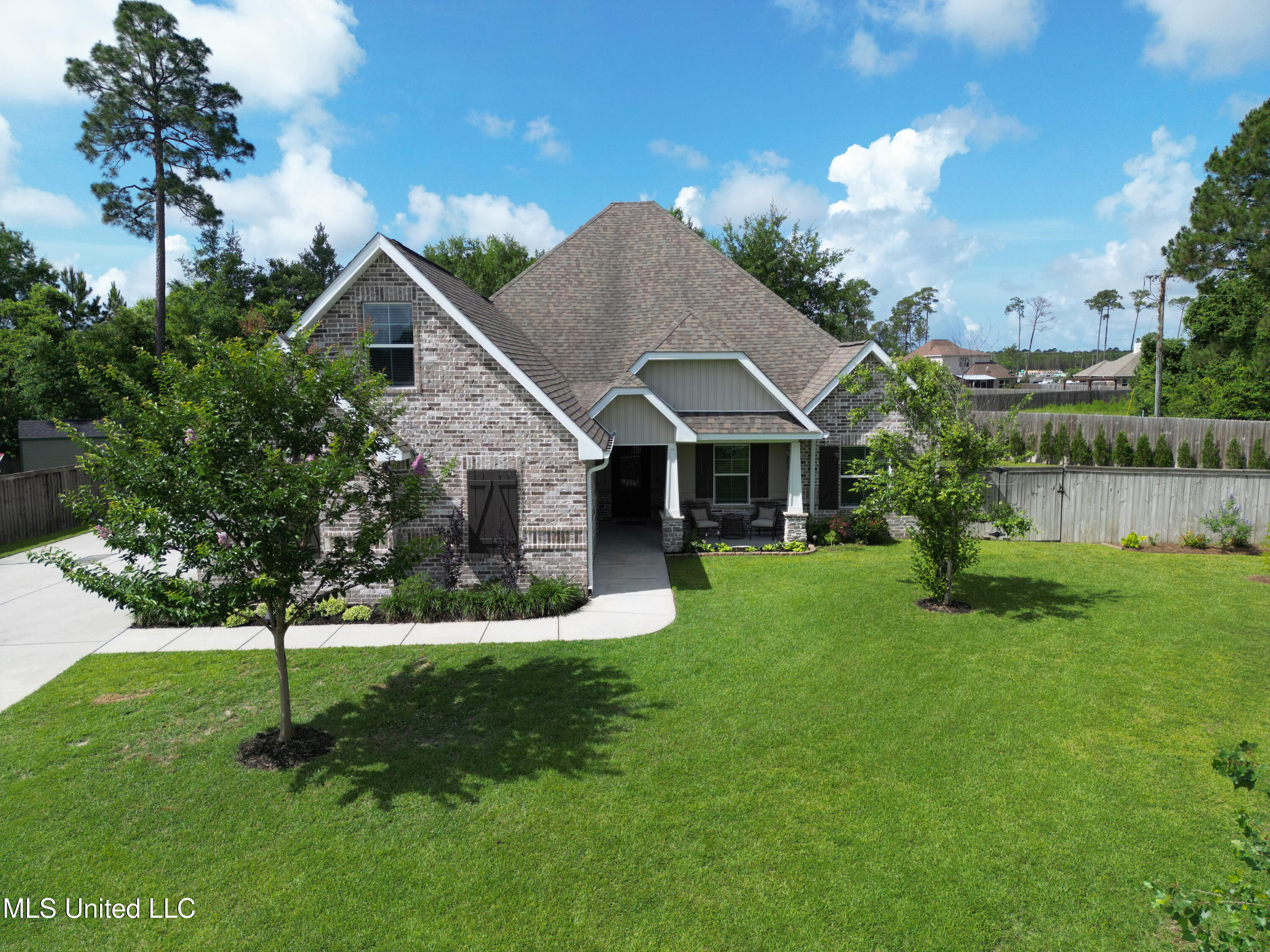 5807 Sylvester Street