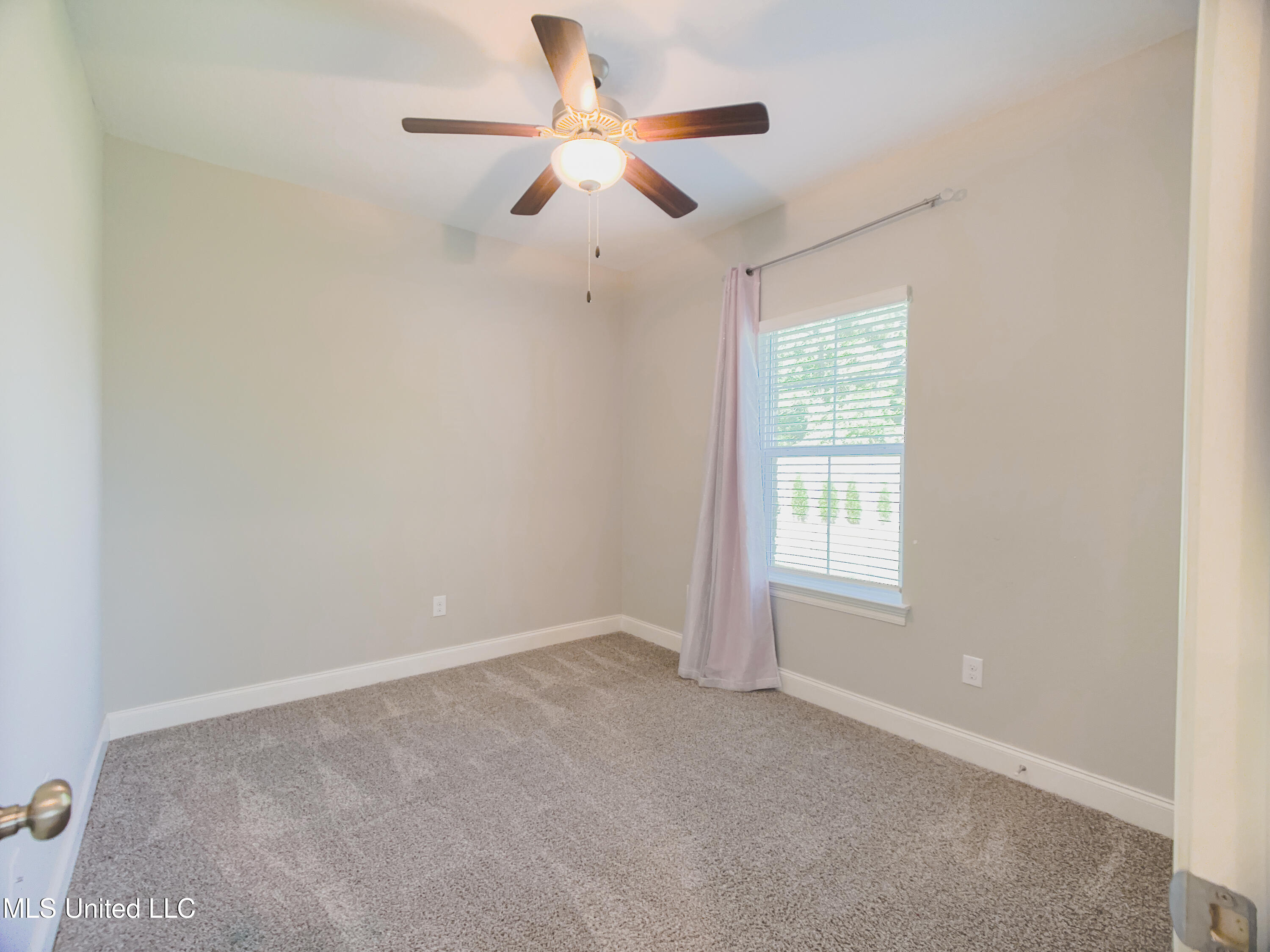 5807 Sylvester Street