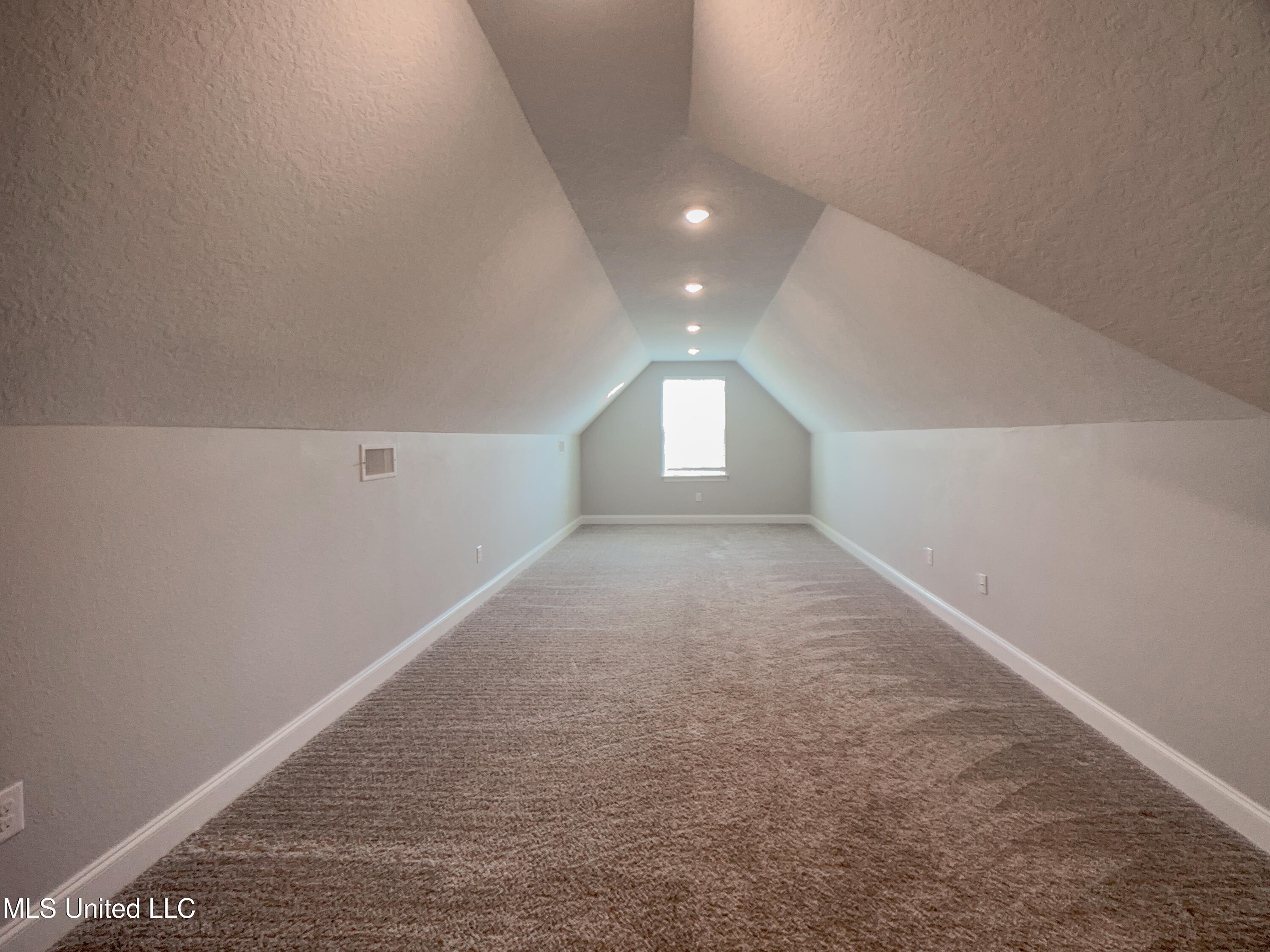 5807 Sylvester Street