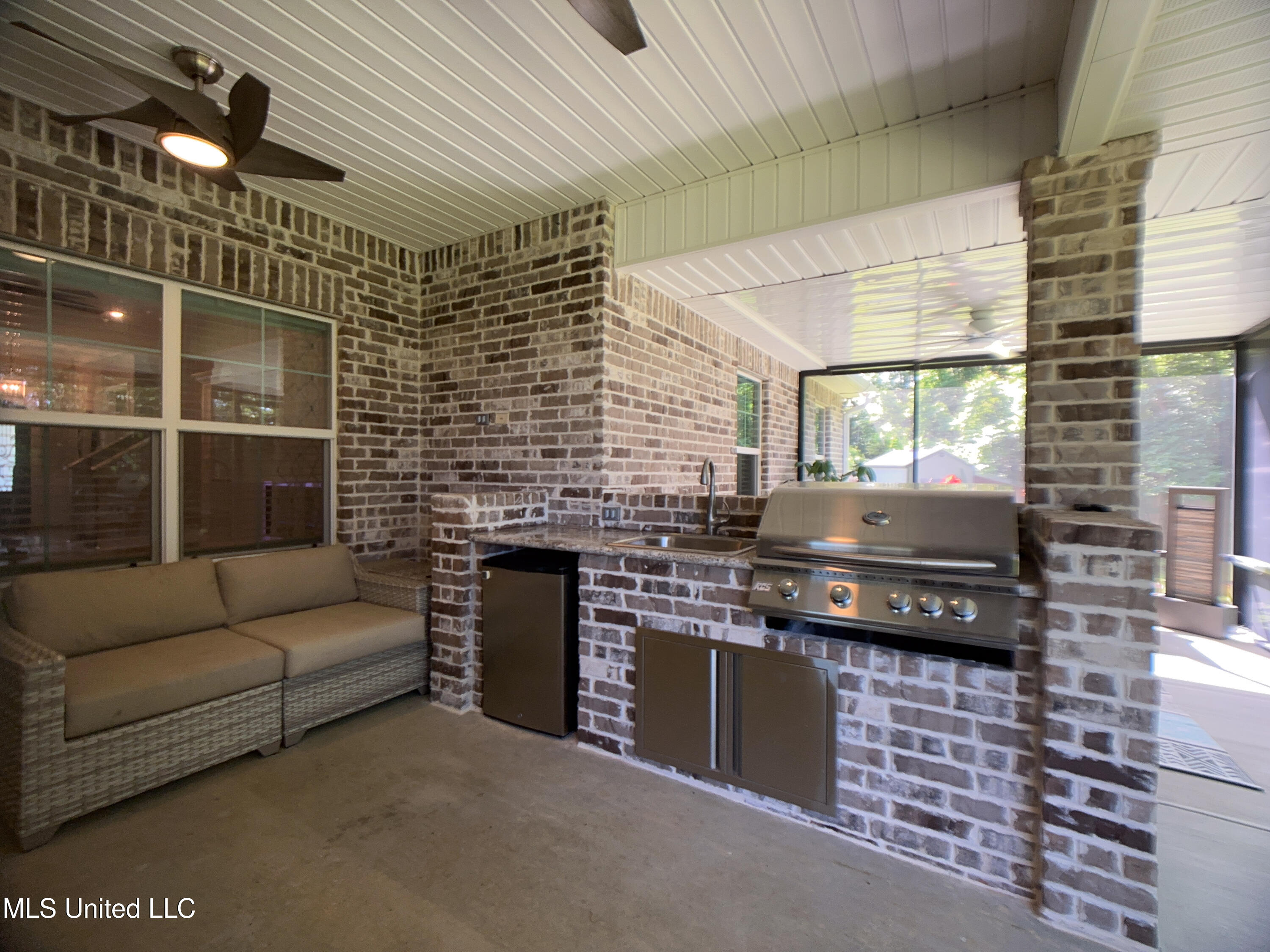 5807 Sylvester Street