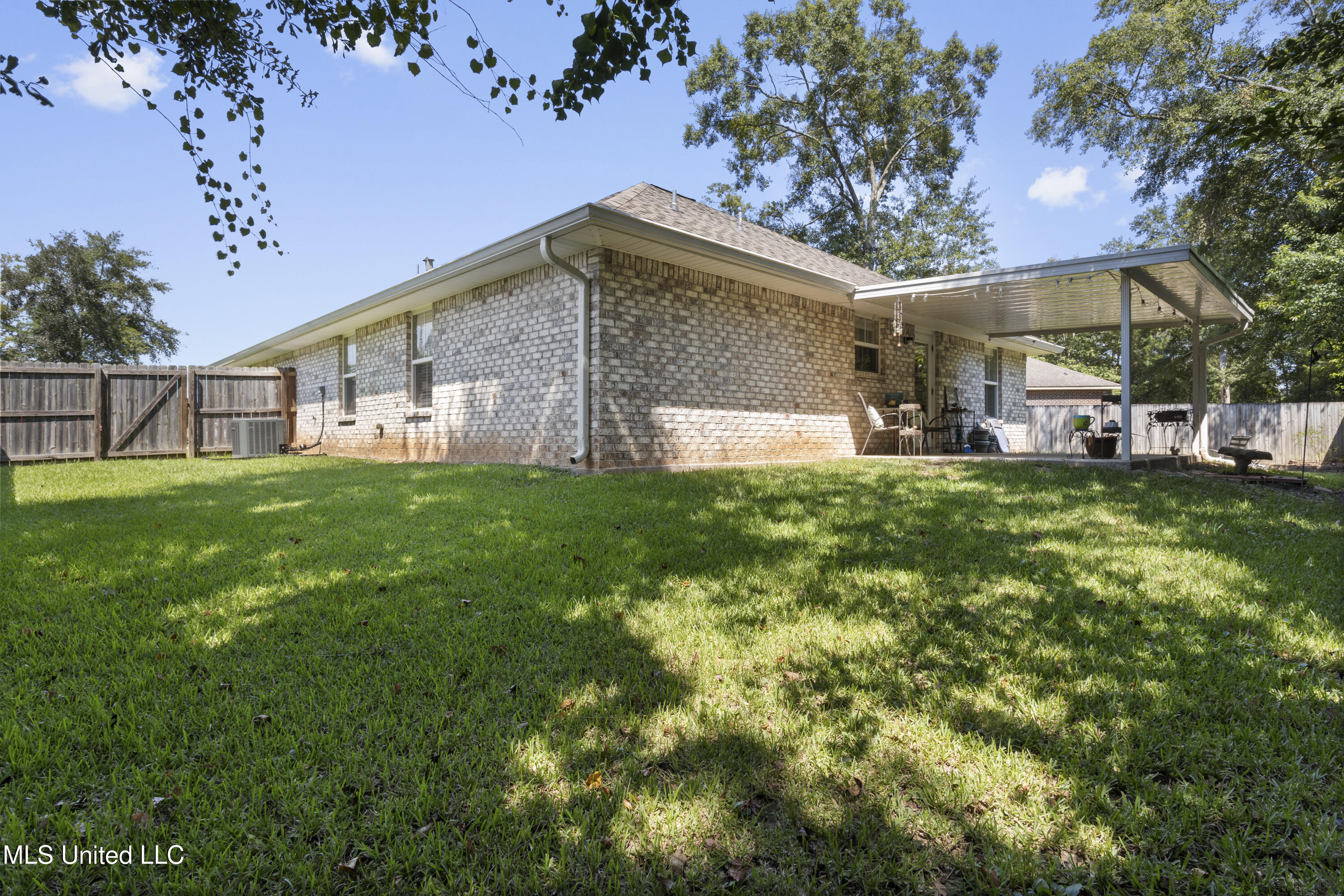 14009 Fox Hill Drive